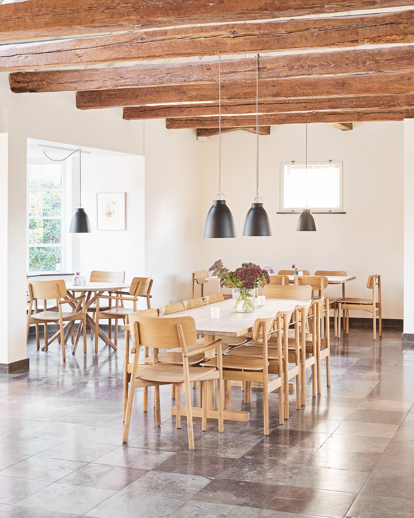 Gaspard Light Oak and Brass Dining Table 240 by Eberhart Furniture en vente 7