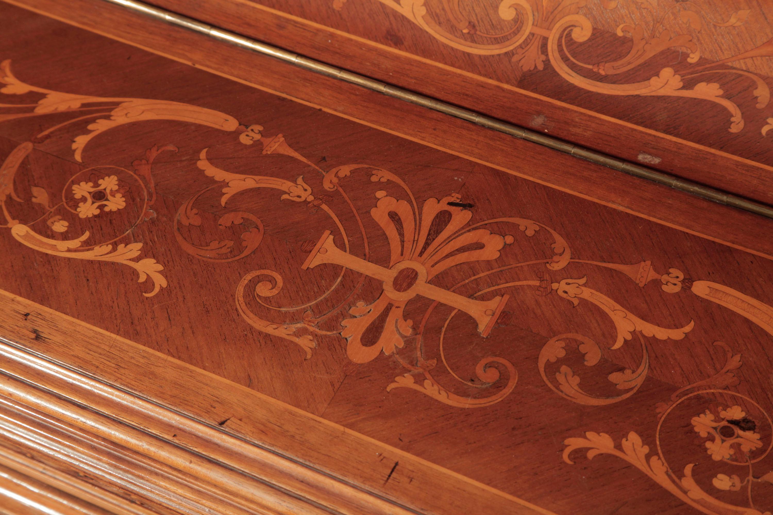 Néoclassique Gast Upright Piano Quartered Walnut Neoclassical Inlay Brass Candlesks en vente