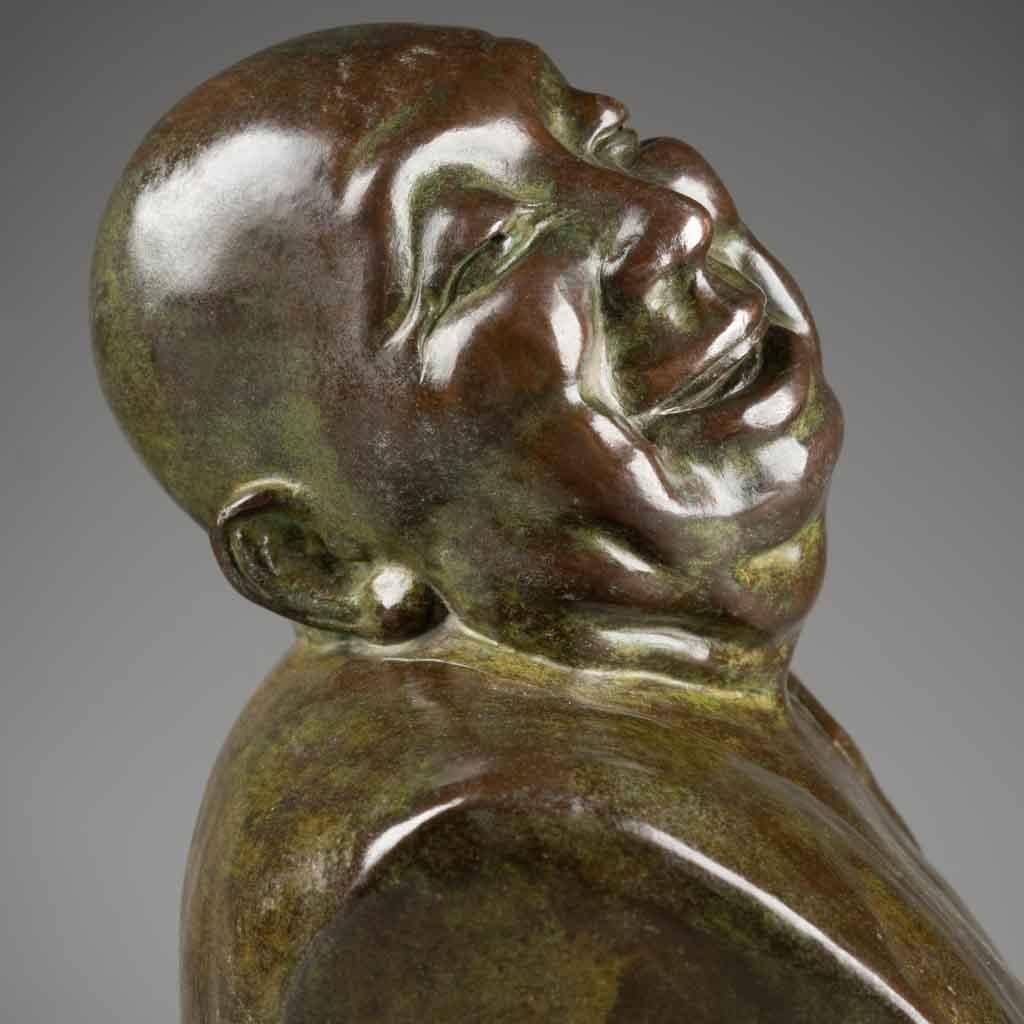 Gaston Hauchecorne: Rare Bronze Sculpture of a Laughing Monk 3