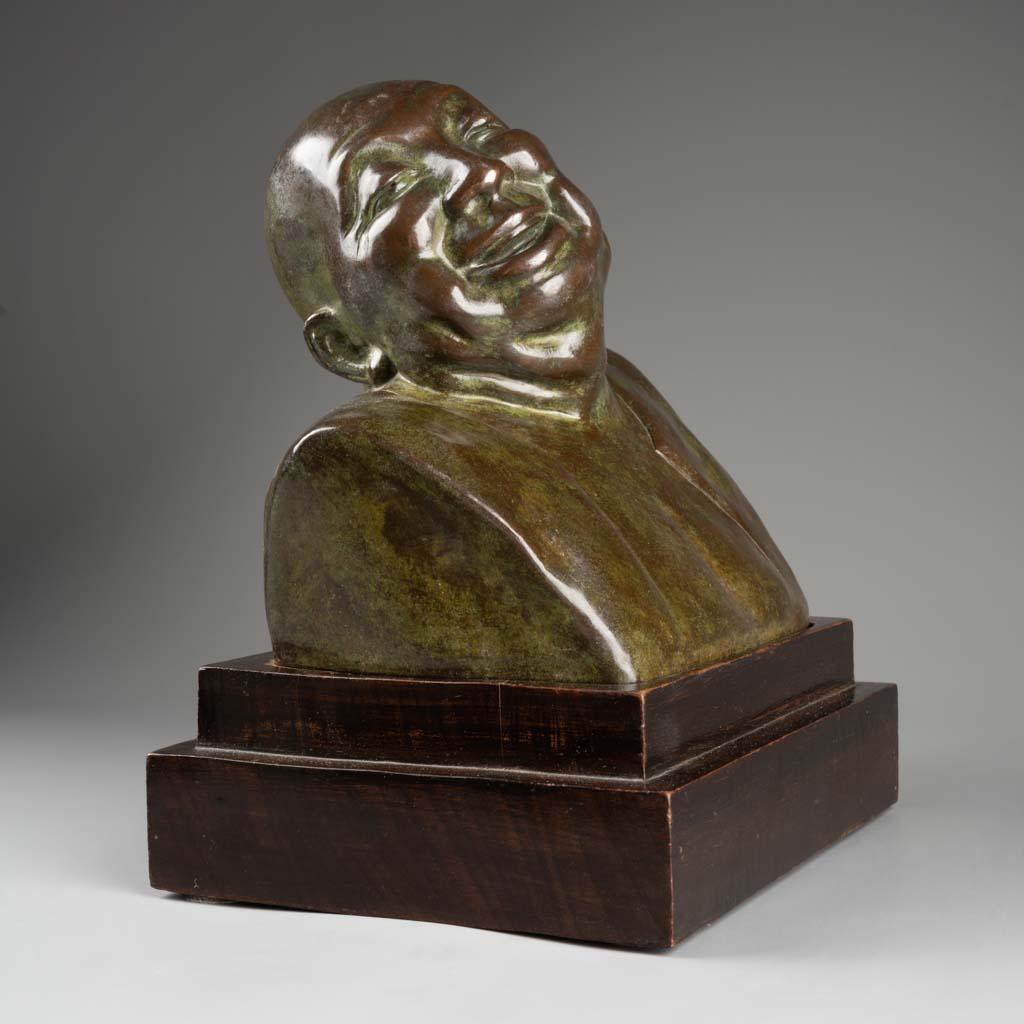 Chinoiserie Gaston Hauchecorne: Rare Bronze Sculpture of a Laughing Monk