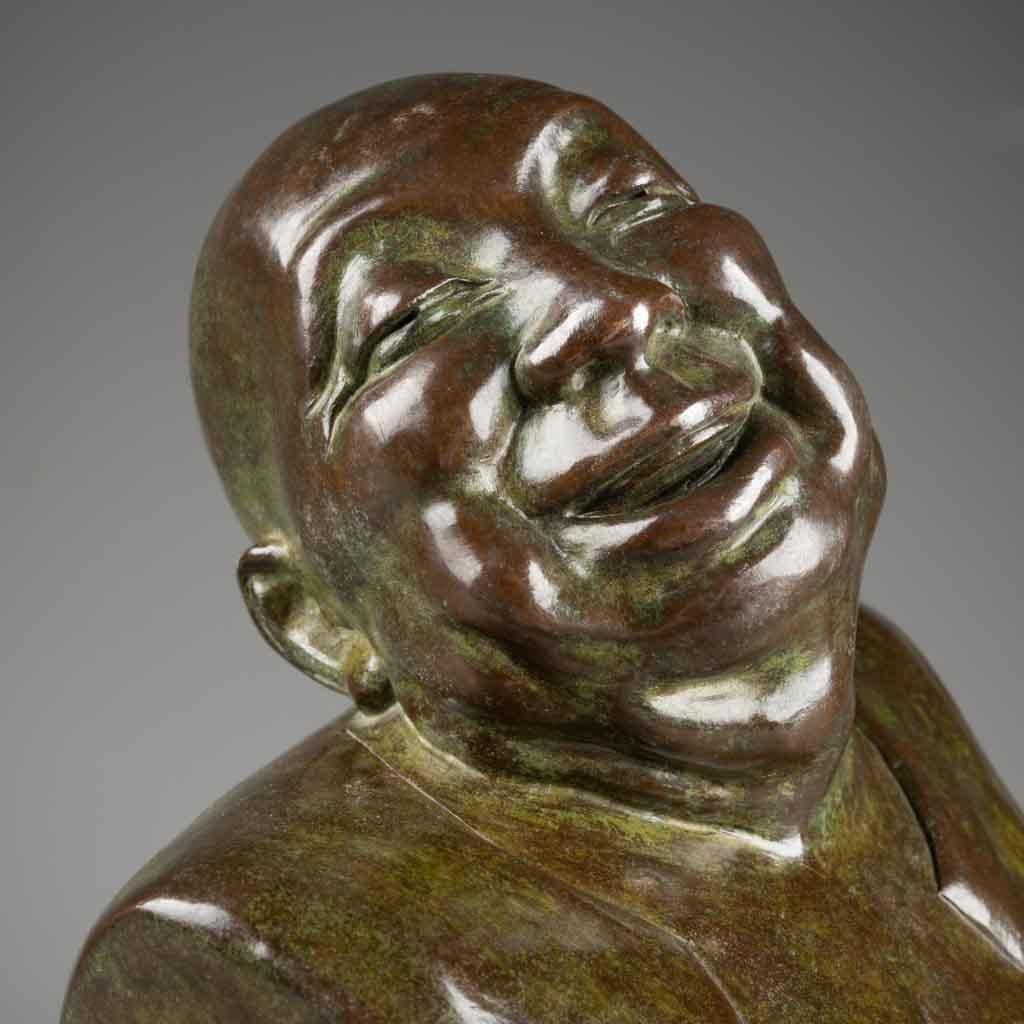 Gaston Hauchecorne: Rare Bronze Sculpture of a Laughing Monk In Good Condition In SAINT-OUEN-SUR-SEINE, FR