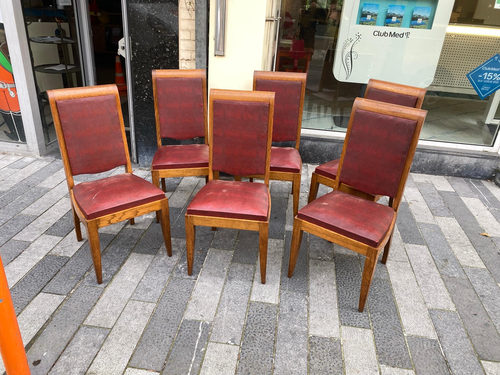 Gaston Poisson, set of six Art Deco chairs in oak circa 1930/1940
the coating needs to be changed.