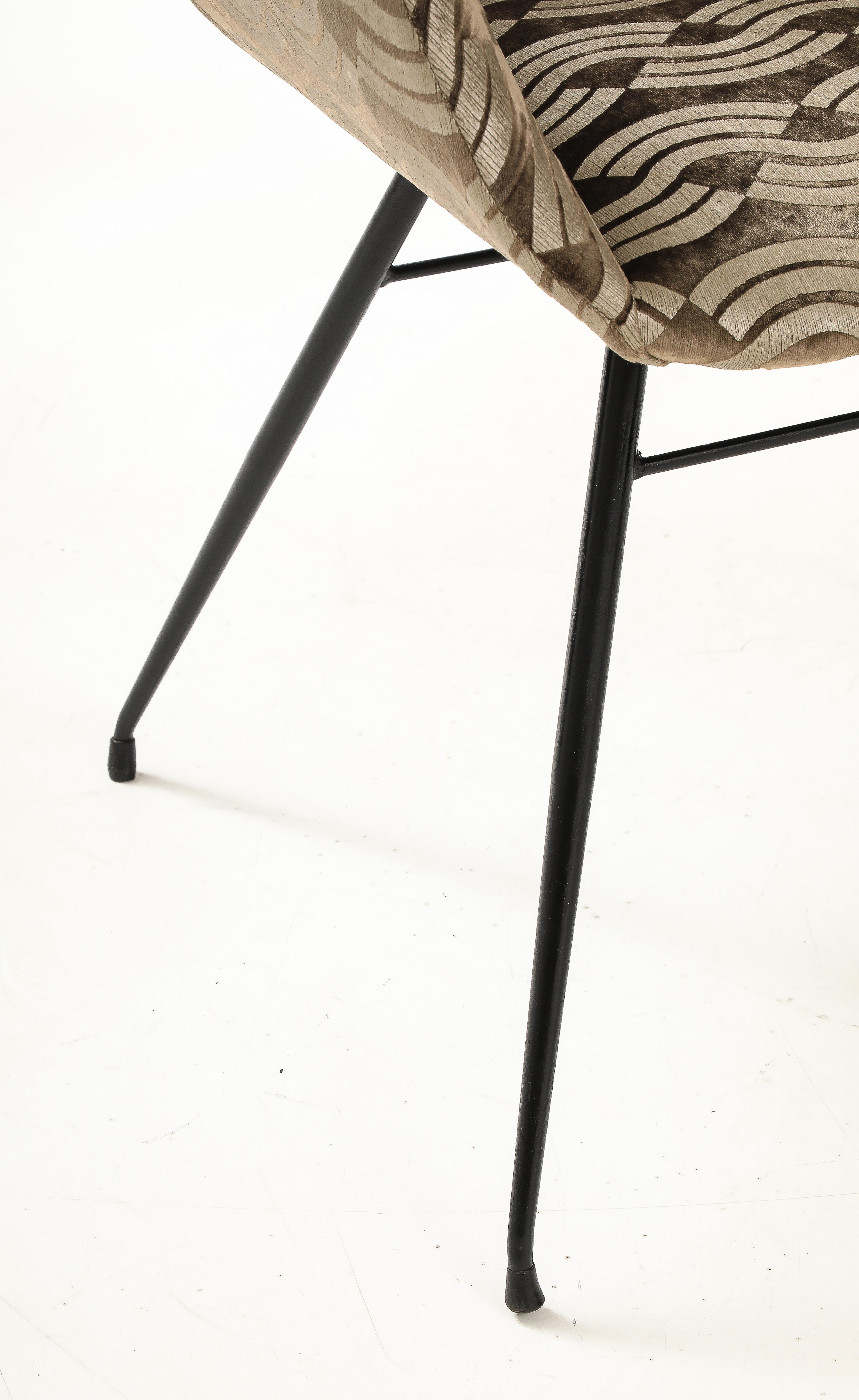Gastone Rinaldi zugeschriebene modernistische Sessel mit Donghia-Stoff im Angebot 2