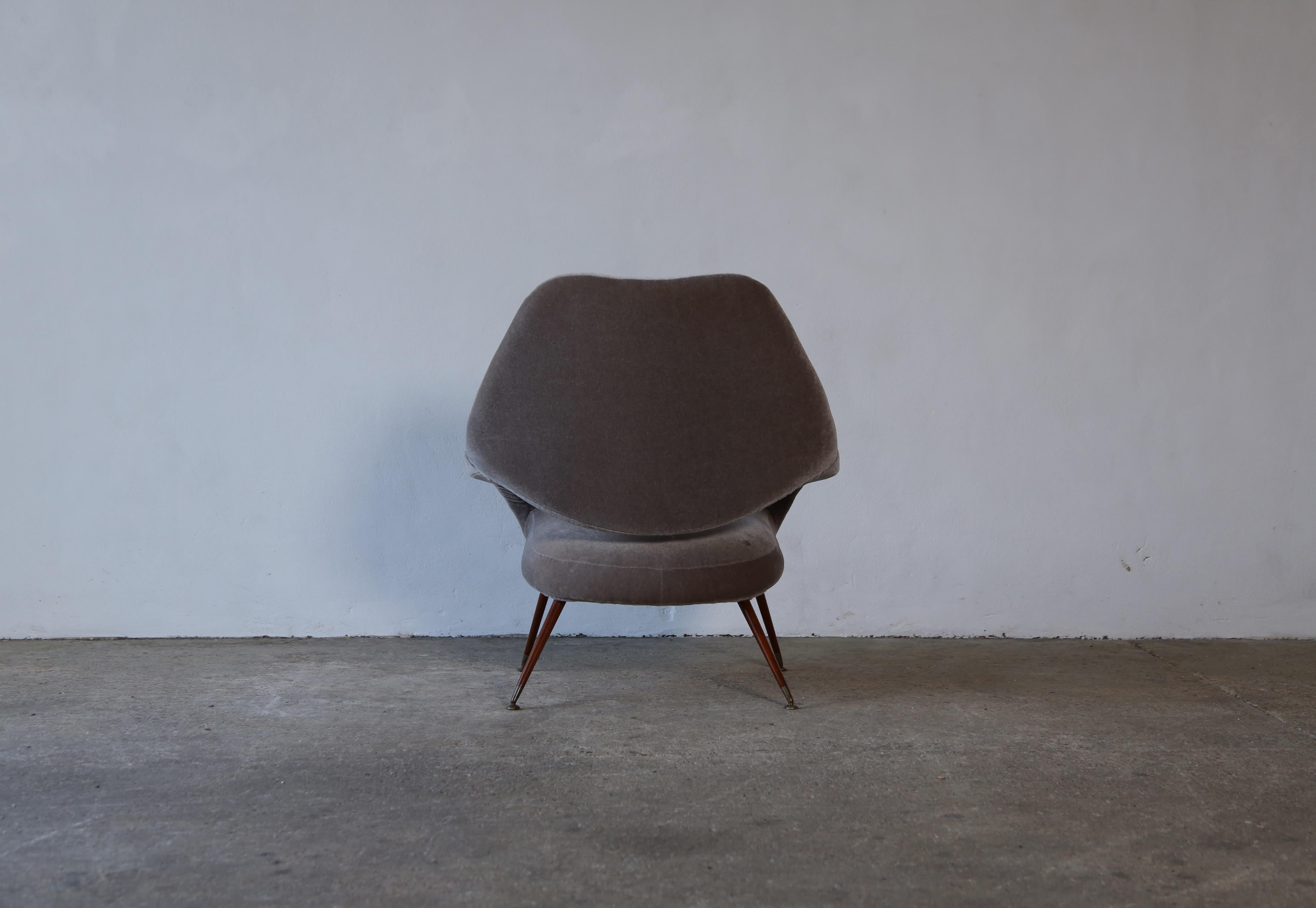 Gastone Rinaldi DU55 Armchair for Rima, Italy, 1950s, New Mohair Upholstery In Good Condition For Sale In London, GB