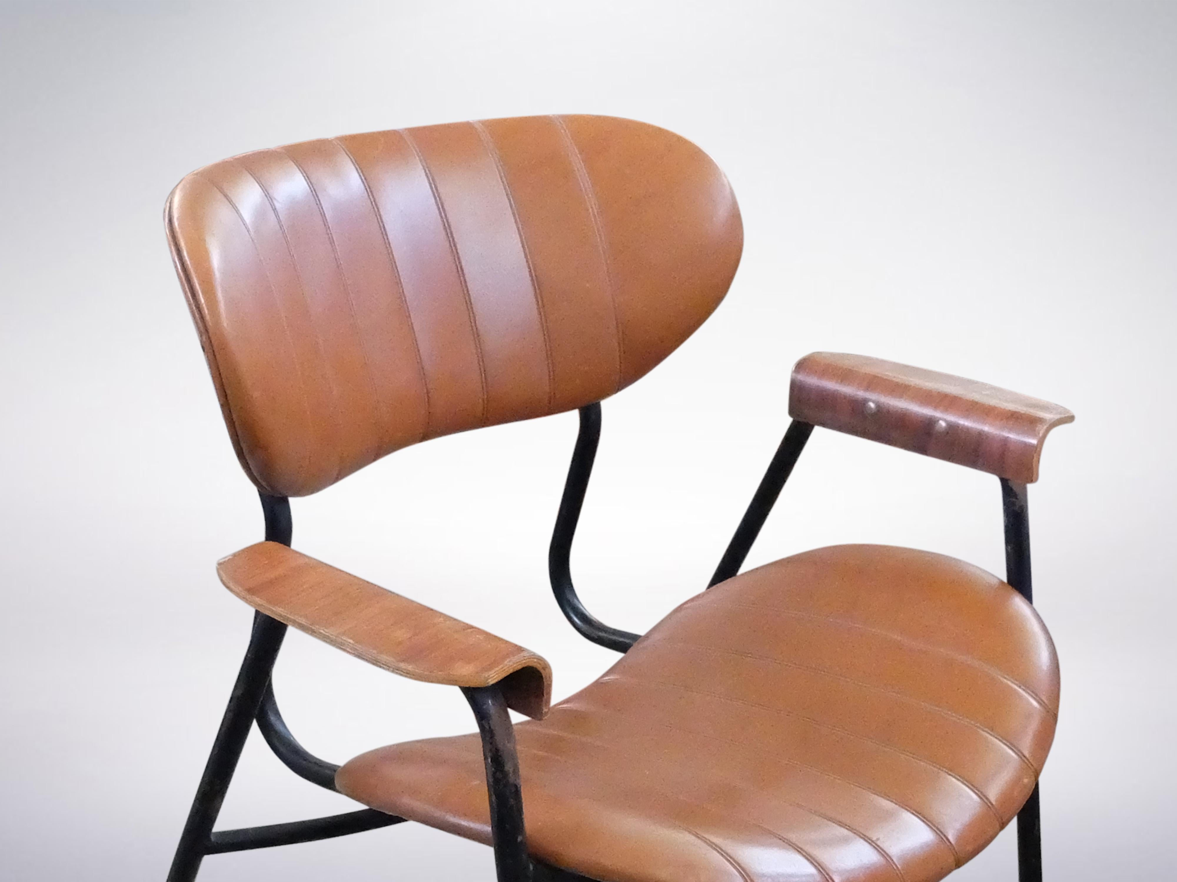 Mid-20th Century Gastone Rinaldi for Rima, Italian Mid-Century Leather Lounge Chair, 1950 For Sale
