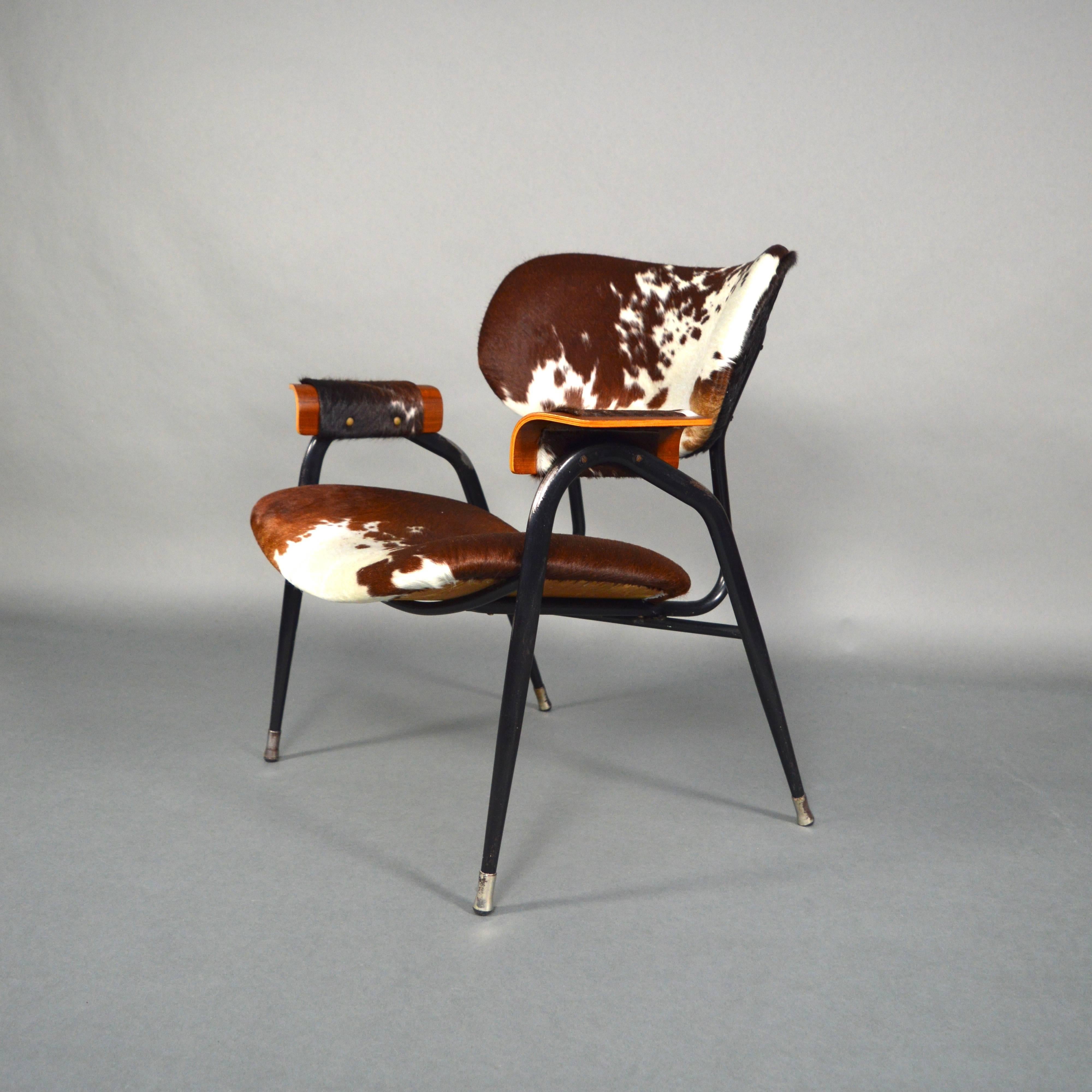 Gastone Rinaldi for RIMA Lounge Chair with New Cowhide, Italy, 1950s In Good Condition In Pijnacker, Zuid-Holland