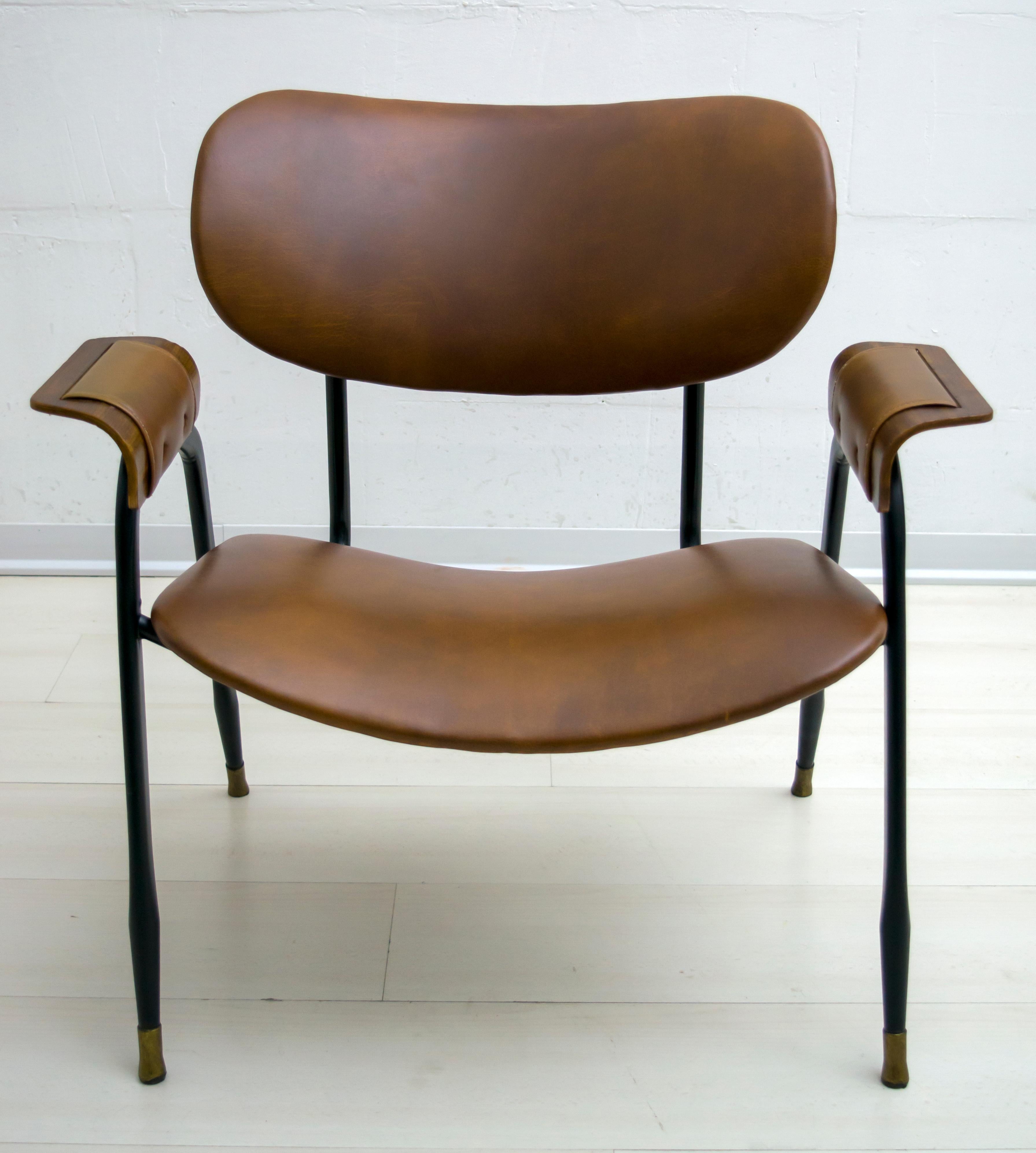 Lacquered Gastone Rinaldi Mid-Century Modern Italian Leather Armchair for RIMA, 1960s