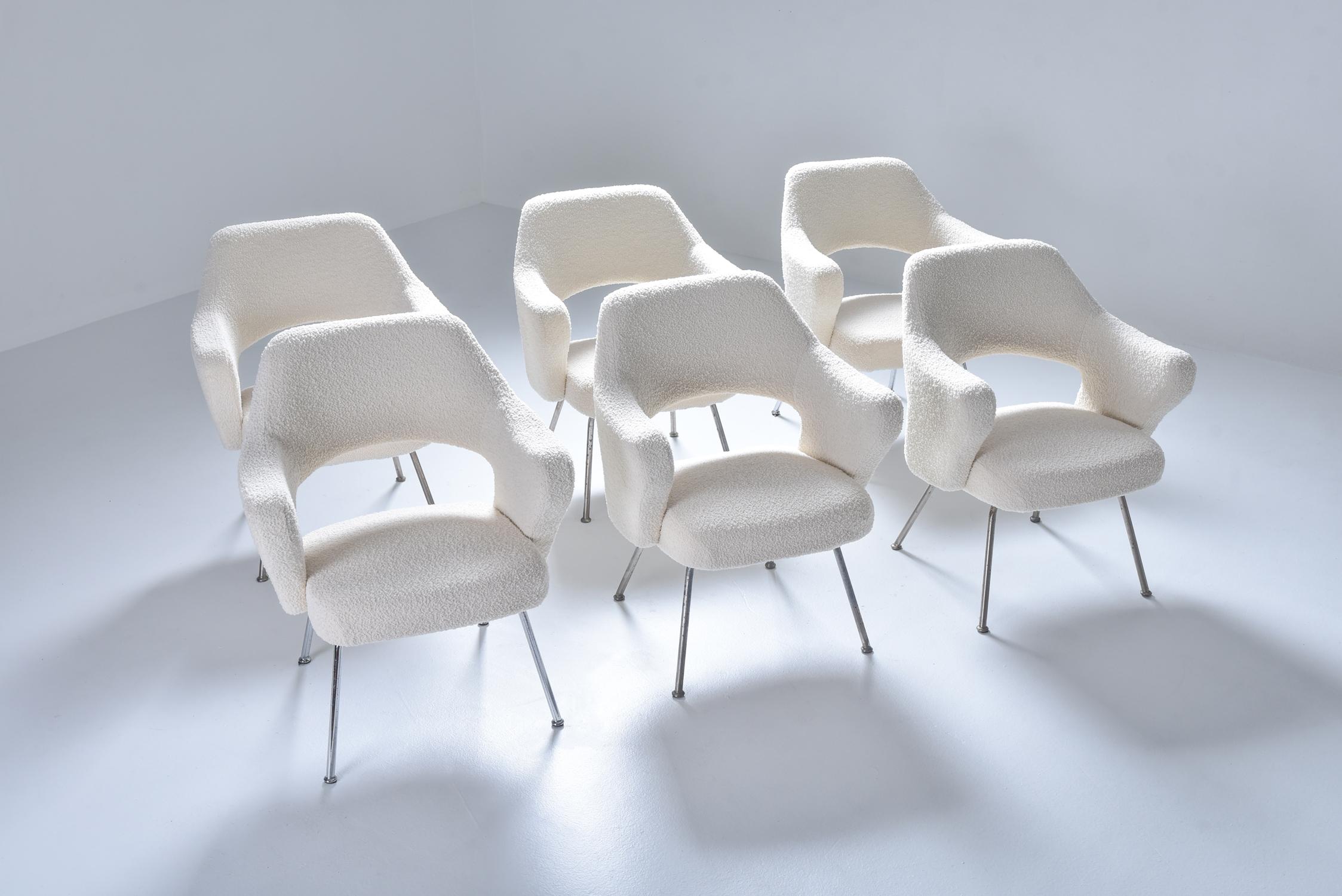Rare set of six armchairs, P16, design Gastone Rinaldi, Rima Padova 1950.

Early Postmodern Italian design armchairs by Gastone Rinaldi
His 1950s design pieces are very rare and quite sought after.
Newly upholstered in white bouclé wool.
We