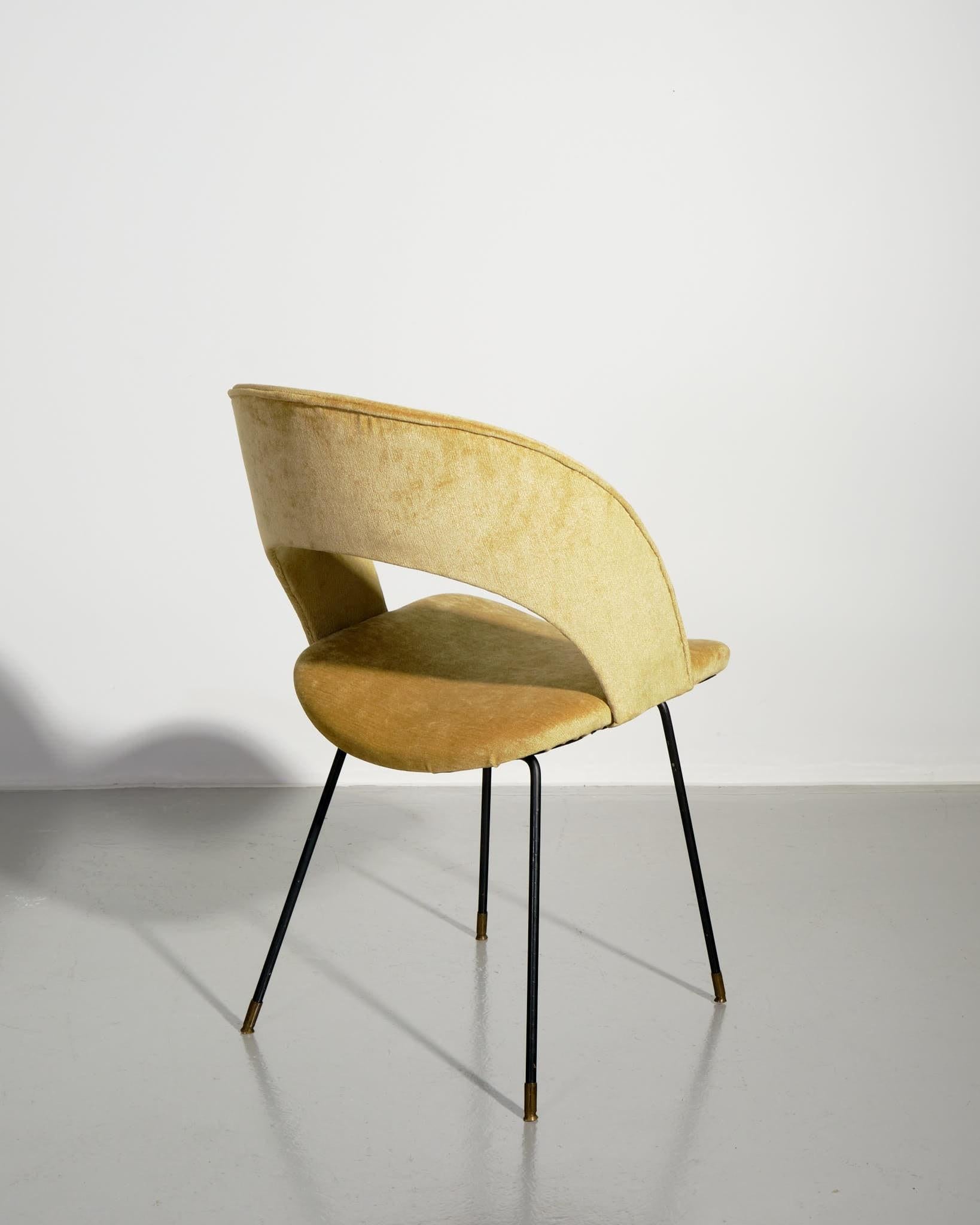 20ième siècle Gastone Rinaldi, Paire de chaises Modèle. DU en vente