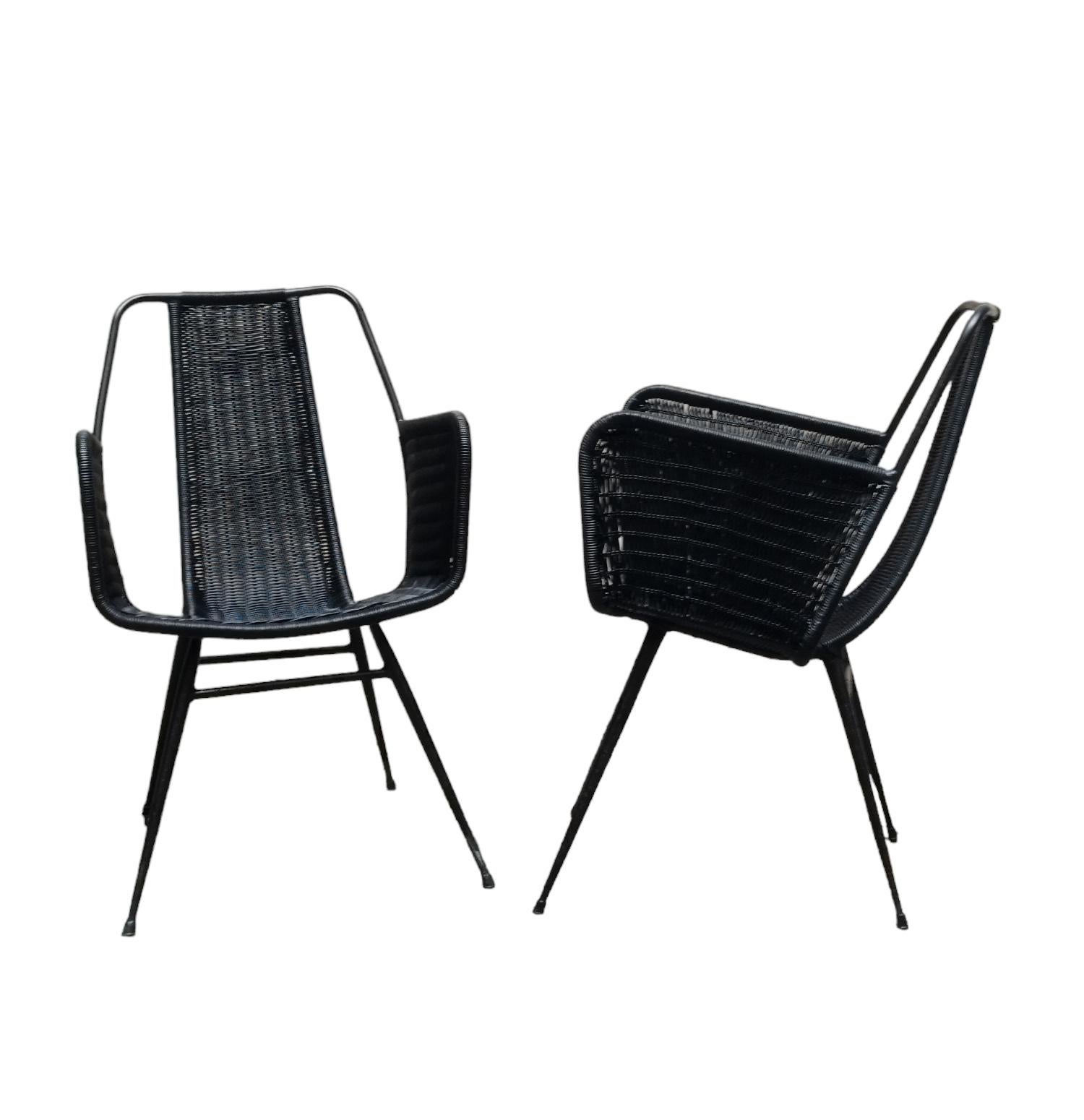Gastone Rinaldi, Pair of Outdoor Armchairs in Woven Plastic, Italy 1960s/70s In Good Condition For Sale In Naples, IT