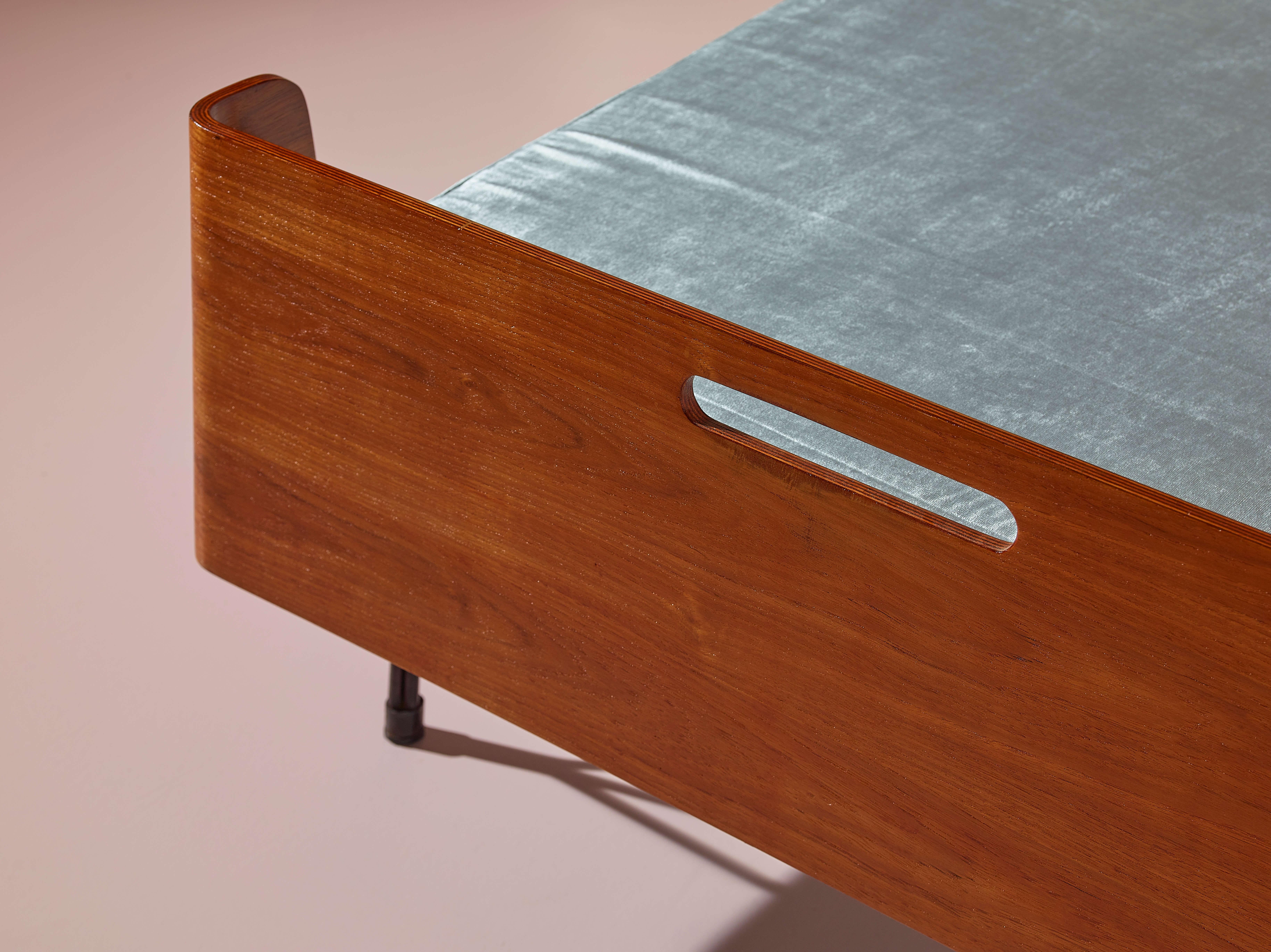 Gastone Rinaldi plywood, metal and brass daybed by Rima, Italy, 1950s 2