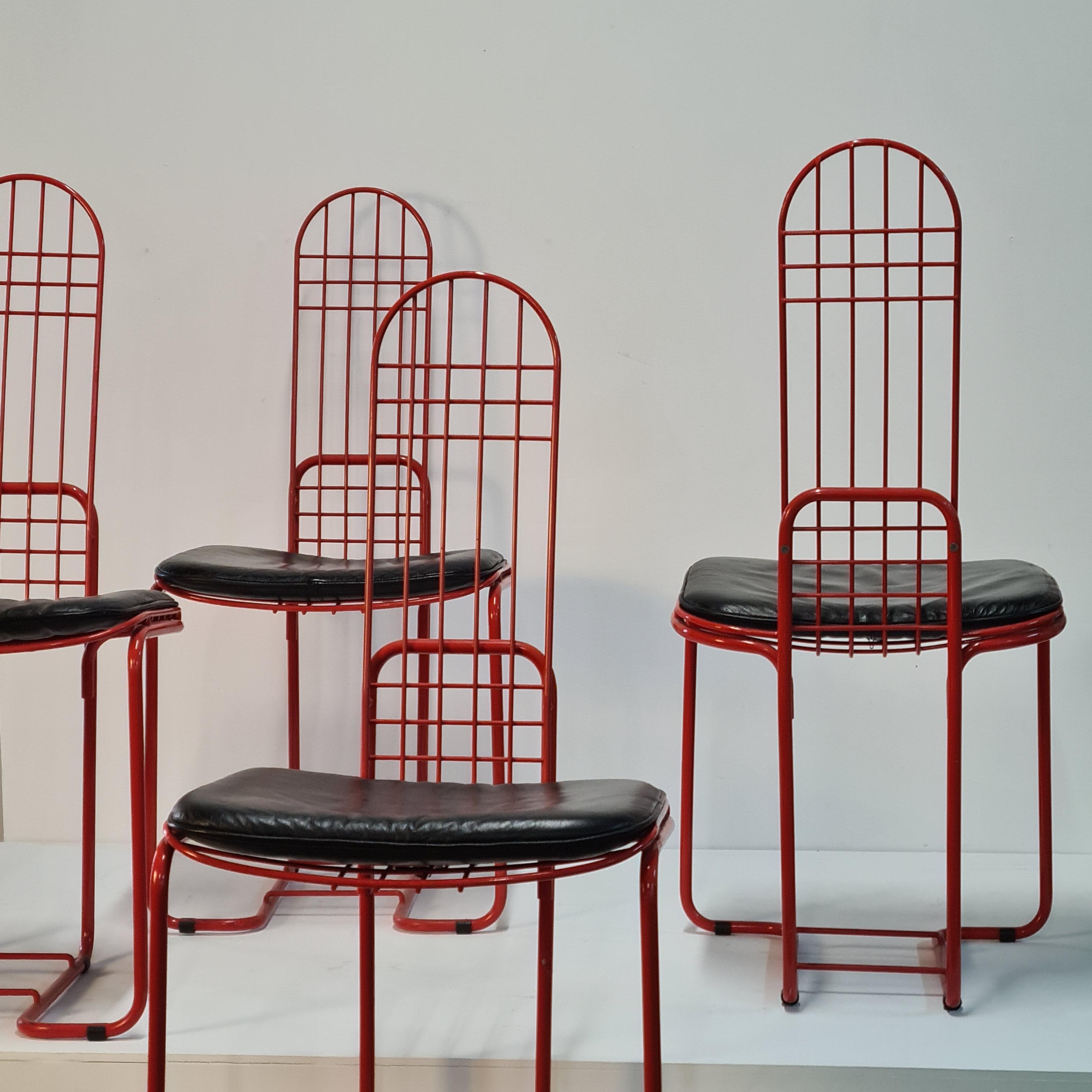 italien Gastone Rinaldi Ensemble de 4 chaises Produit par Thema Egle 1983 en vente