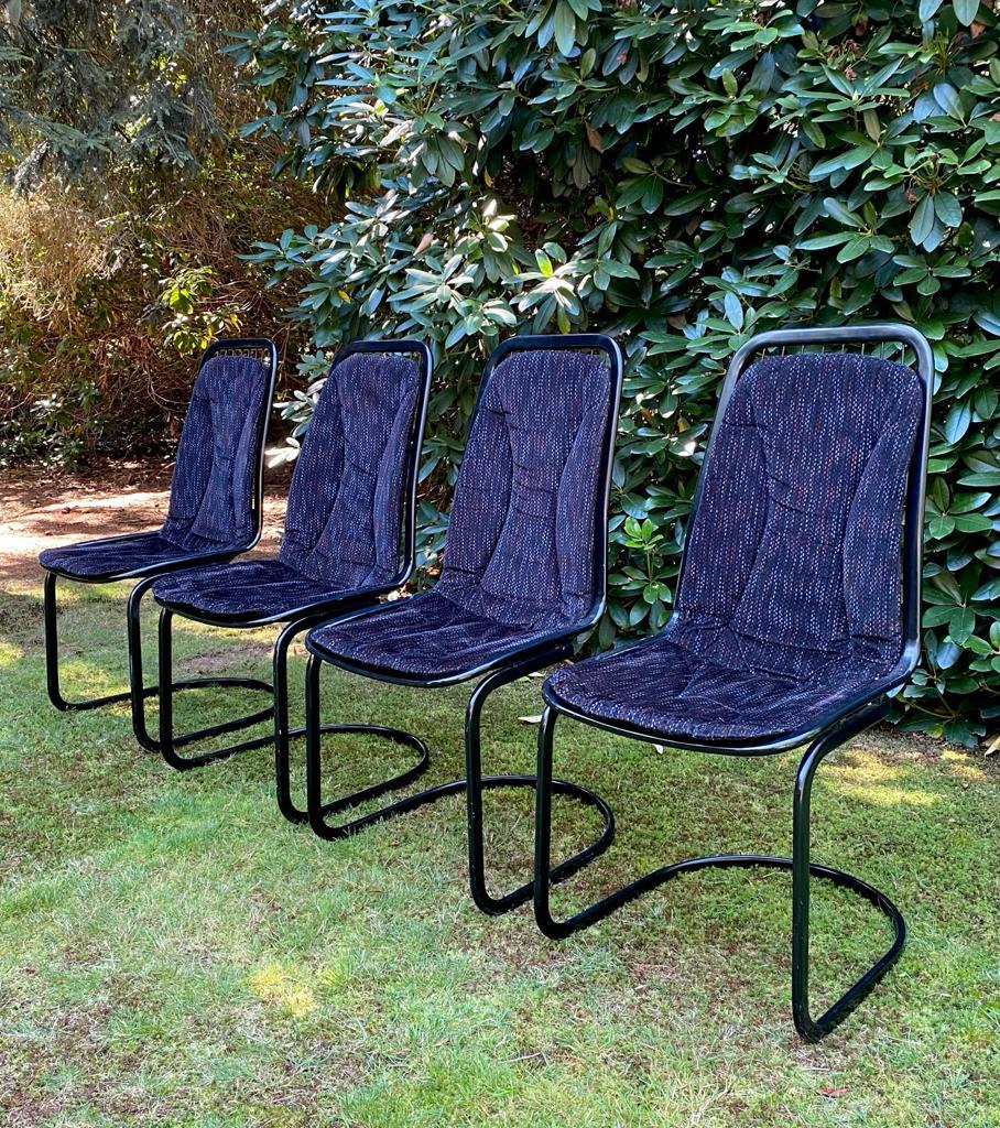 Gastone Rinaldi, Set of Four Black Highback Dining Chairs, Ca. 1970s In Good Condition For Sale In Schagen, NL