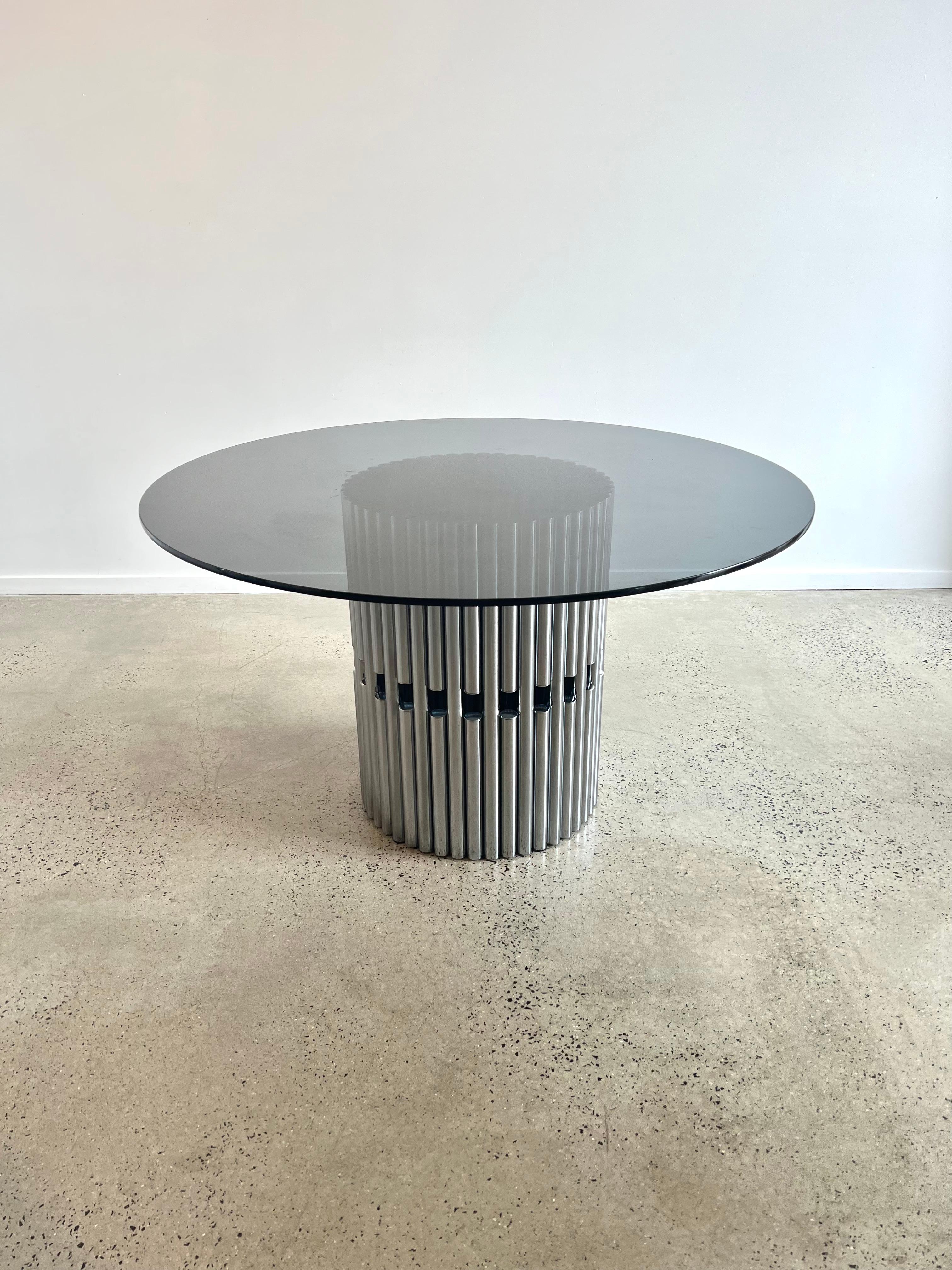 Mid-Century Modern Table de salle à manger en verre fumé et chrome Gastone Rinaldi
