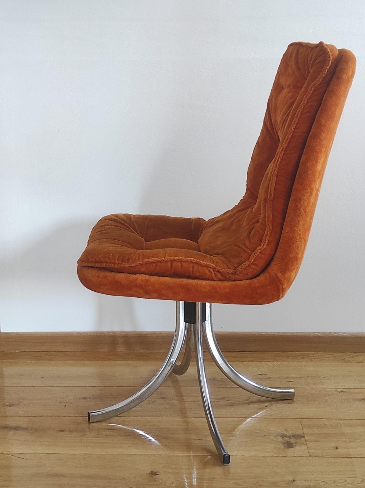 Gastone Rinaldi Drehstuhl für RIMA 1970er Jahre, drehbar (Ende des 20. Jahrhunderts) im Angebot