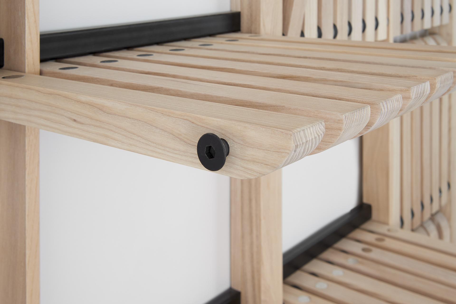 Estantería moderna de madera de fresno y acero - Estantería modular artesanal 1500 mm en venta 5