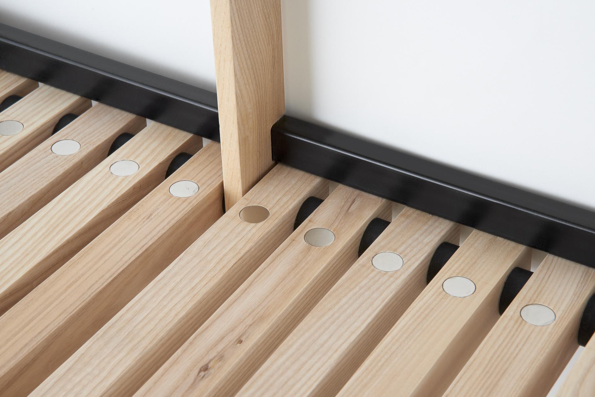 Estantería moderna de madera de fresno y acero - Estantería modular artesanal 1500 mm en venta 2