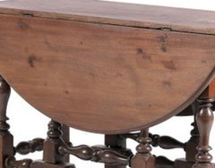 Gate table with six legs and half-moon edges in vine wood - 17th century