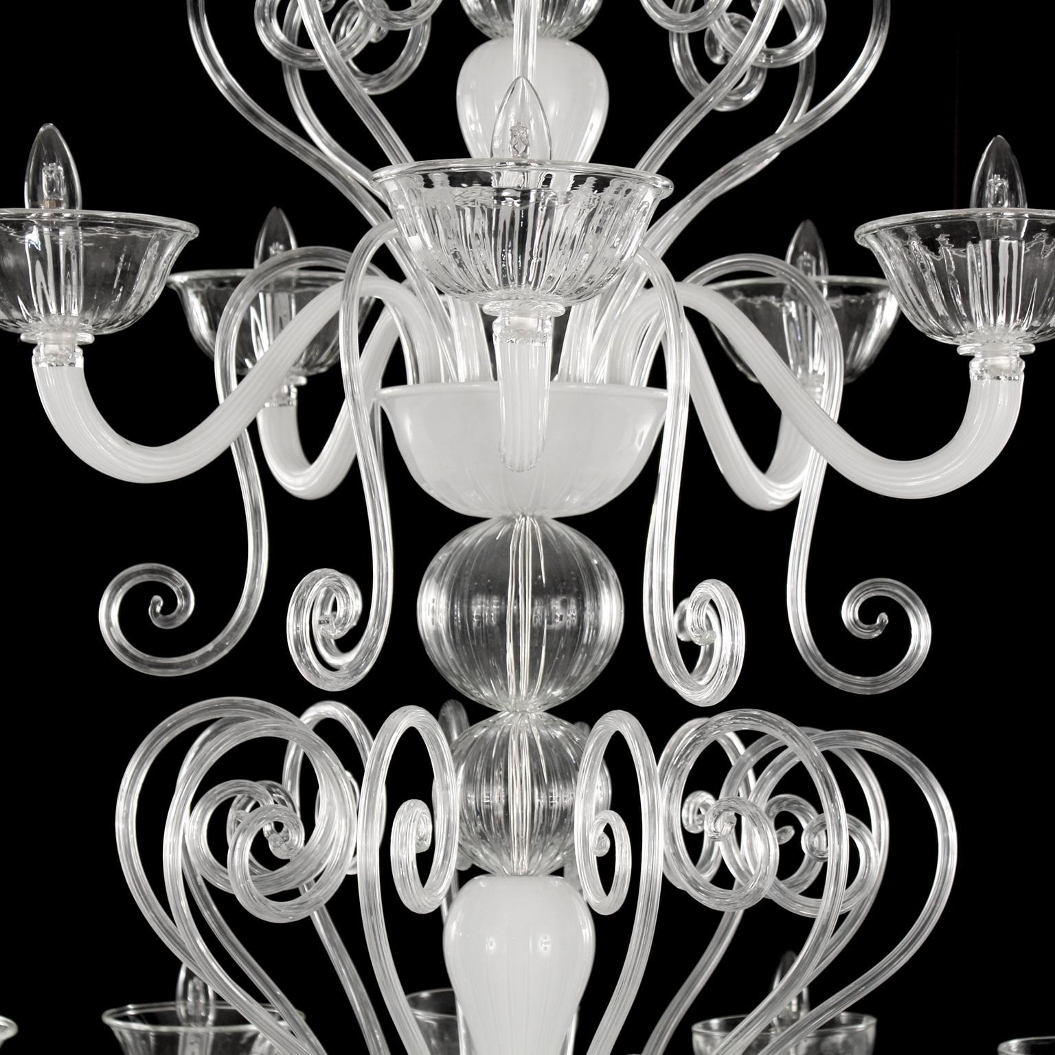 Altro Lampadario 12+6 bracci in vetro di Murano bianco e trasparente Gatsby Naked by Multiforme in vendita