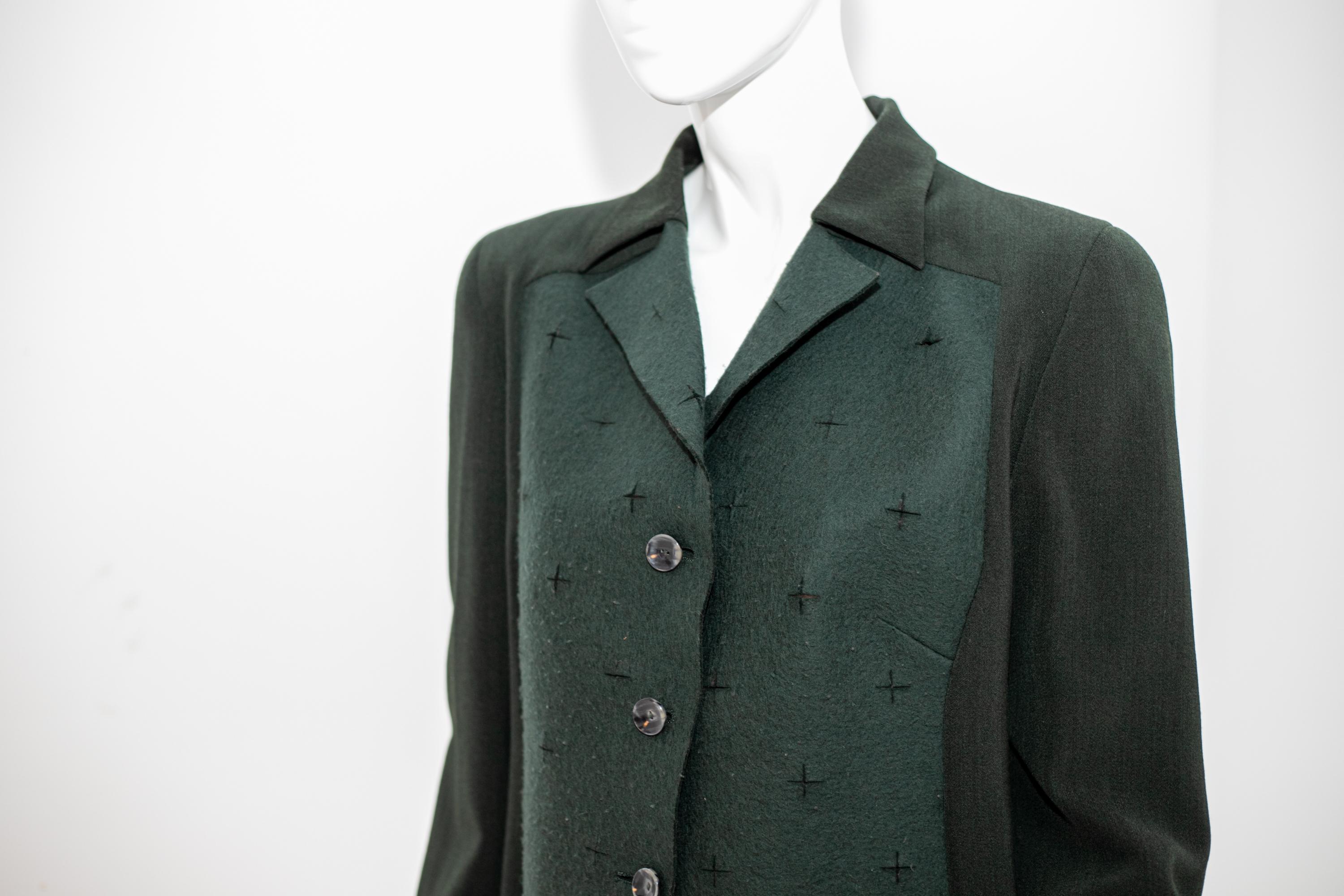 Gattinoni Vintage Elegant Dark Green Wool Shirt In Good Condition For Sale In Milano, IT