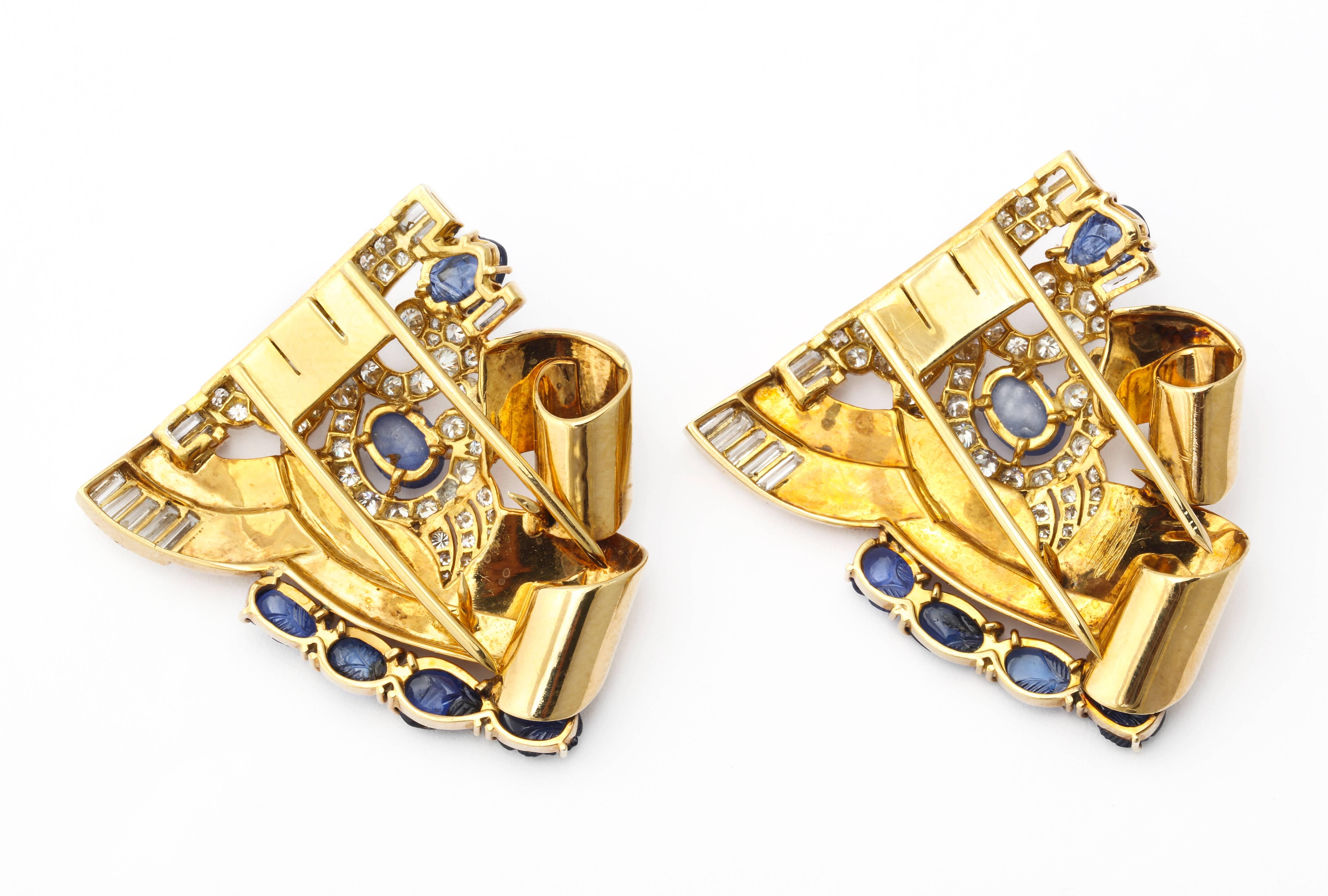 Gattle & Co. 1930s Sapphire Diamond Gold Bracelet and Dress Clips In Excellent Condition For Sale In New York, NY