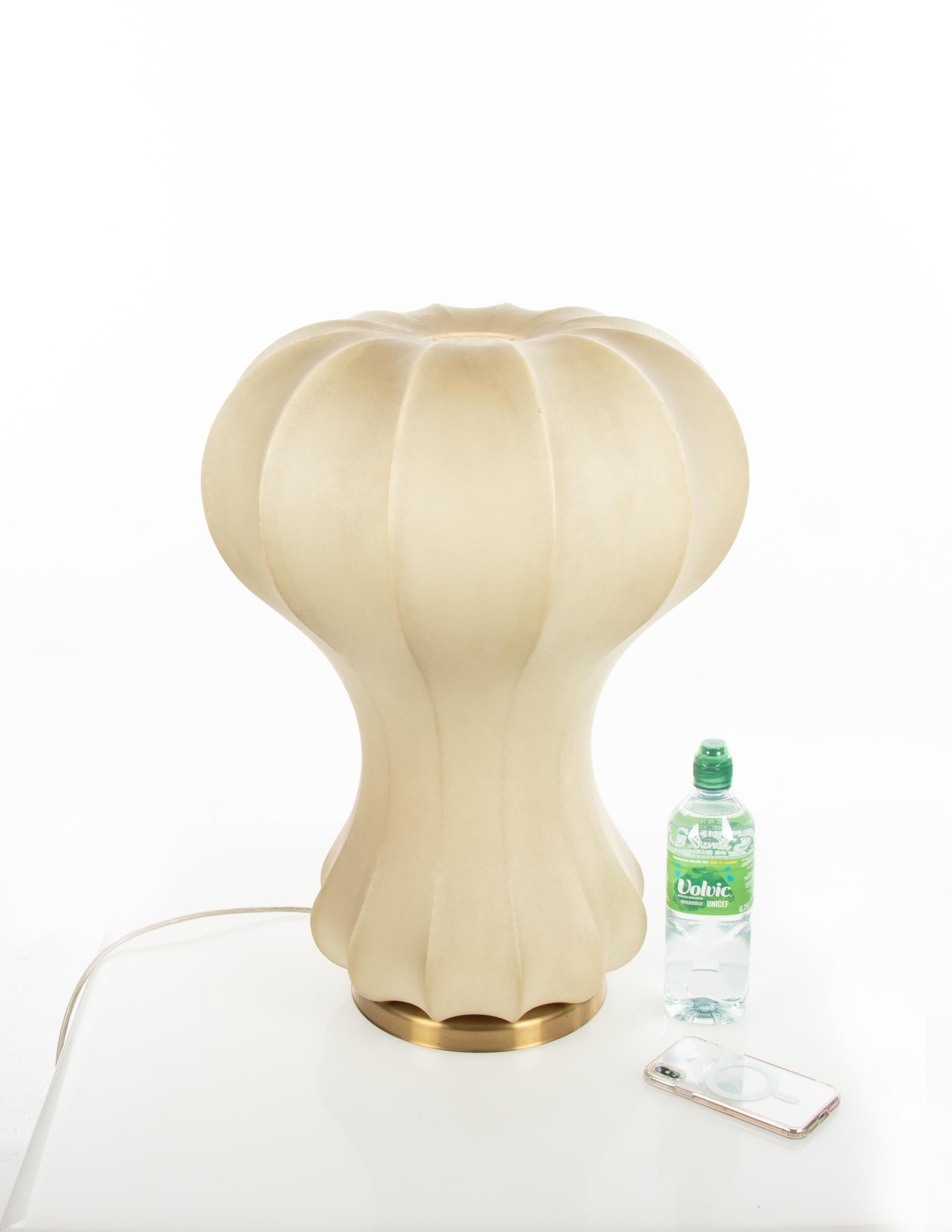 Gatto Cocoon Table Lamp by Achille and Pier Giacomo Castiglioni, Italy 1960s In Good Condition For Sale In Niederdorfelden, Hessen