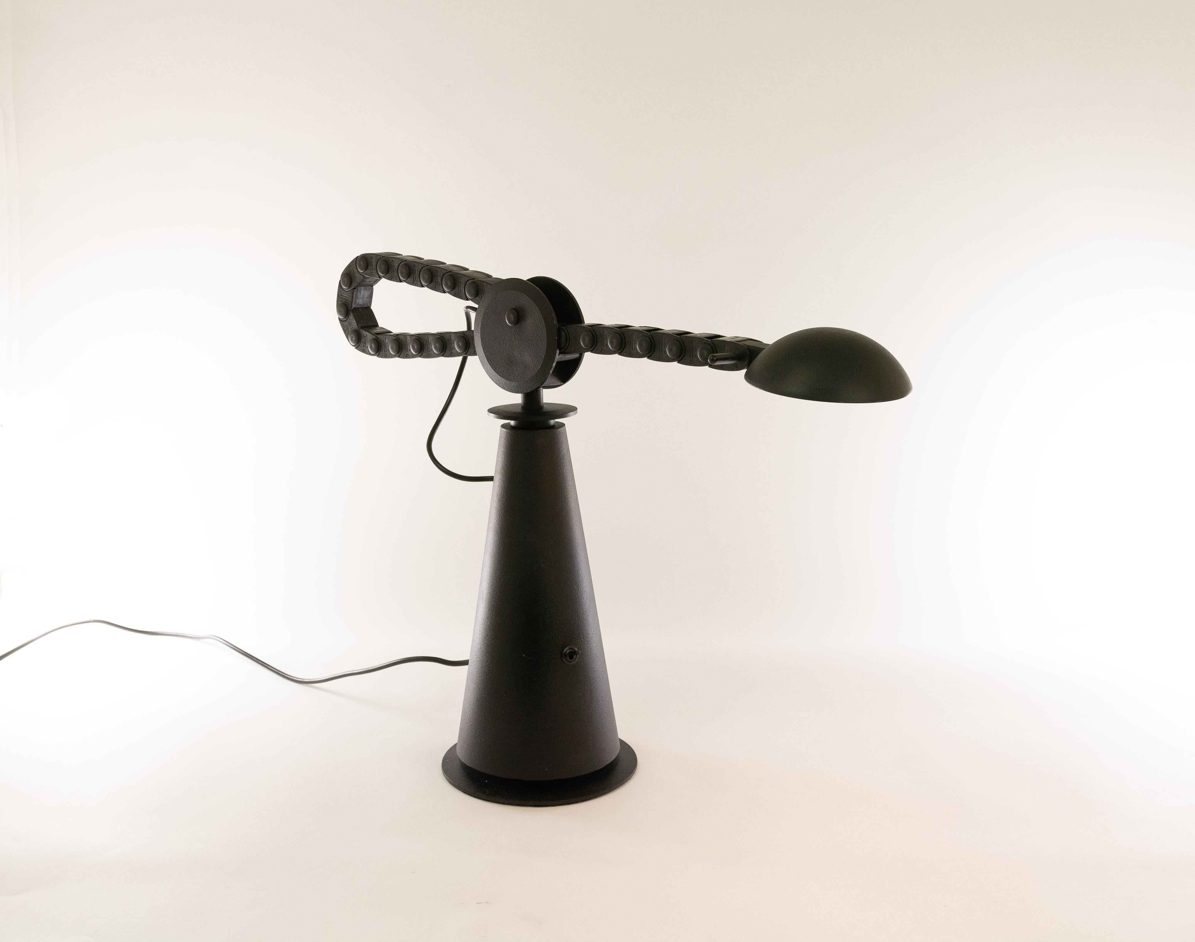 italien Lampe GauchoTable conçue par le Studio PER pour Egoluce, années 1980 en vente