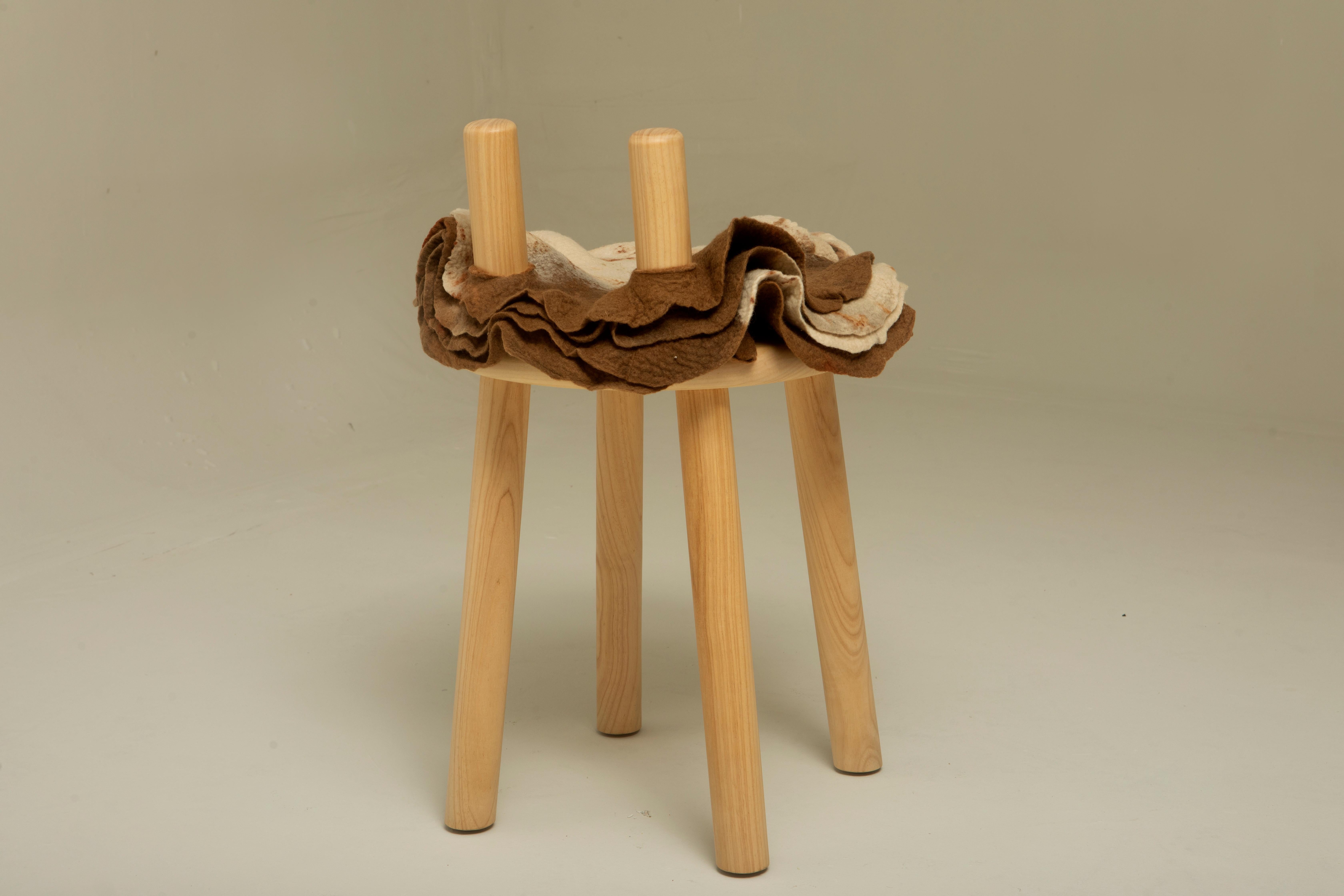 Post-Modern “Gaudério” Little Chair in Wool and Wood by Inês Schertel, Brazil, 2020 For Sale
