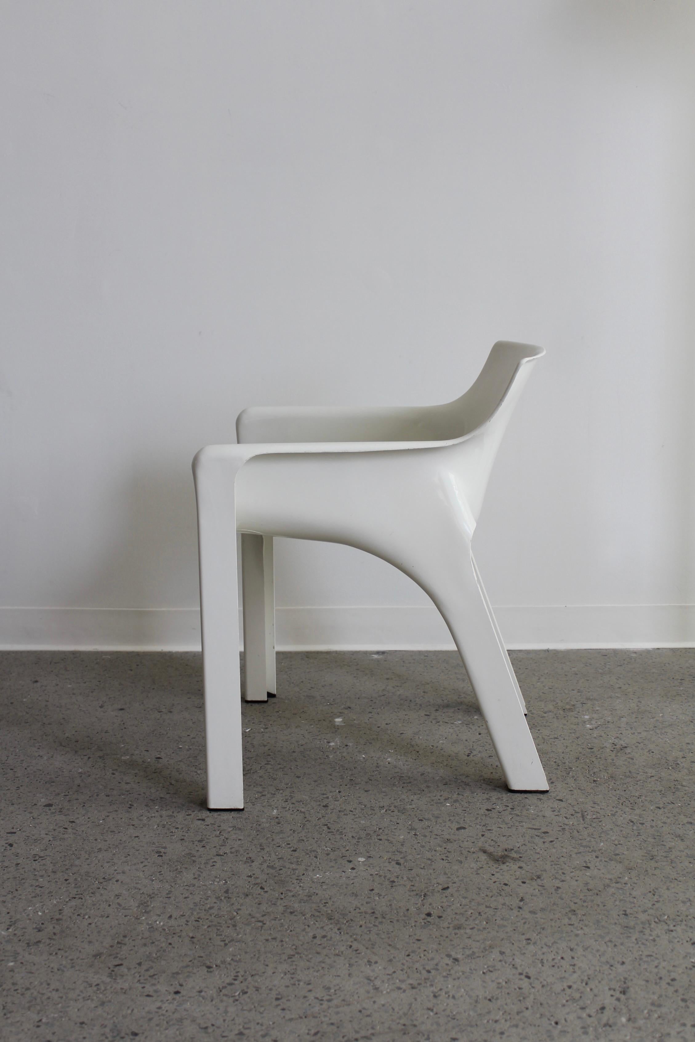 Molded Gaudi Armchair by Vico Magistretti for Artemide For Sale