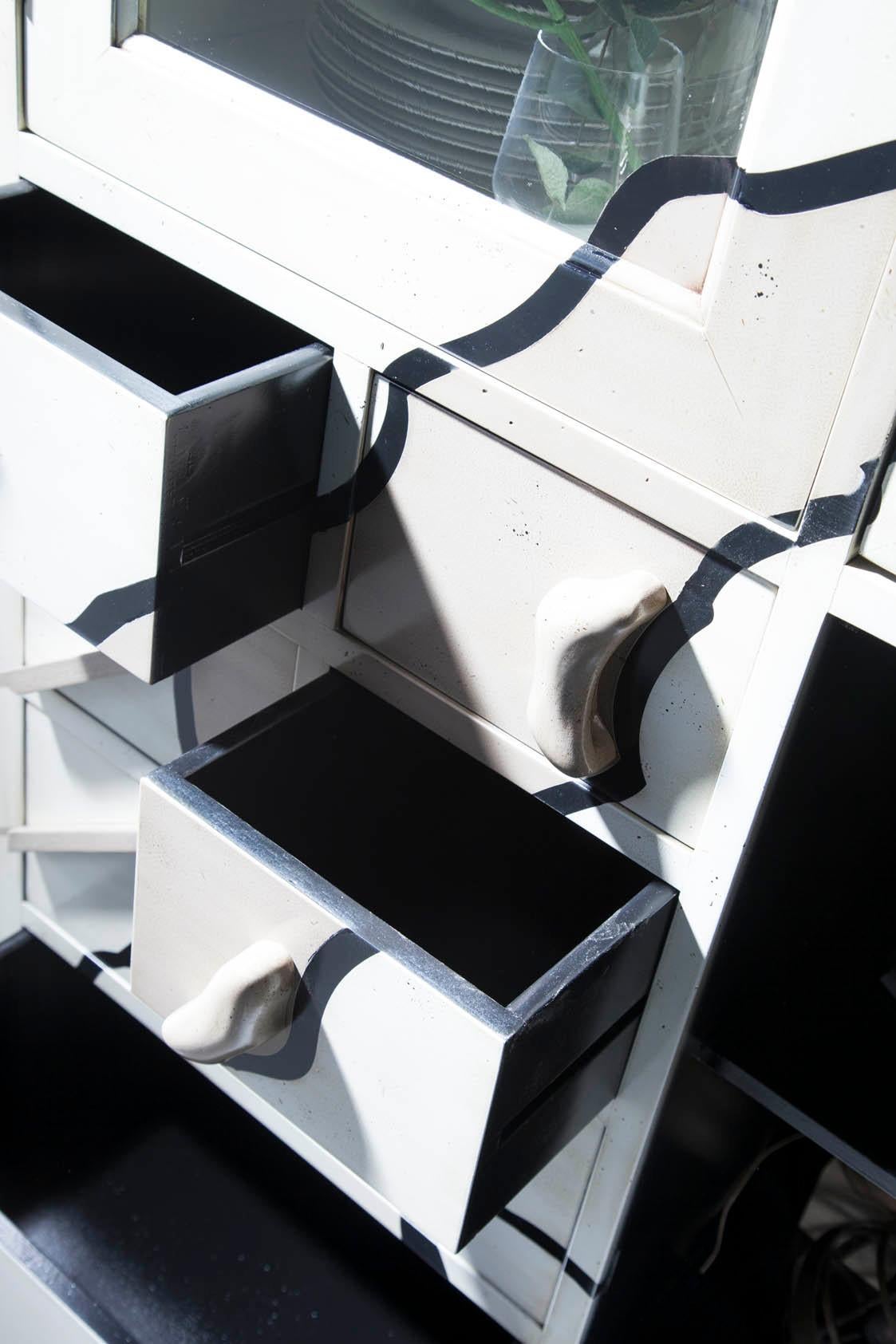 Bois Armoire Gaudi par Lola Glamour en vente