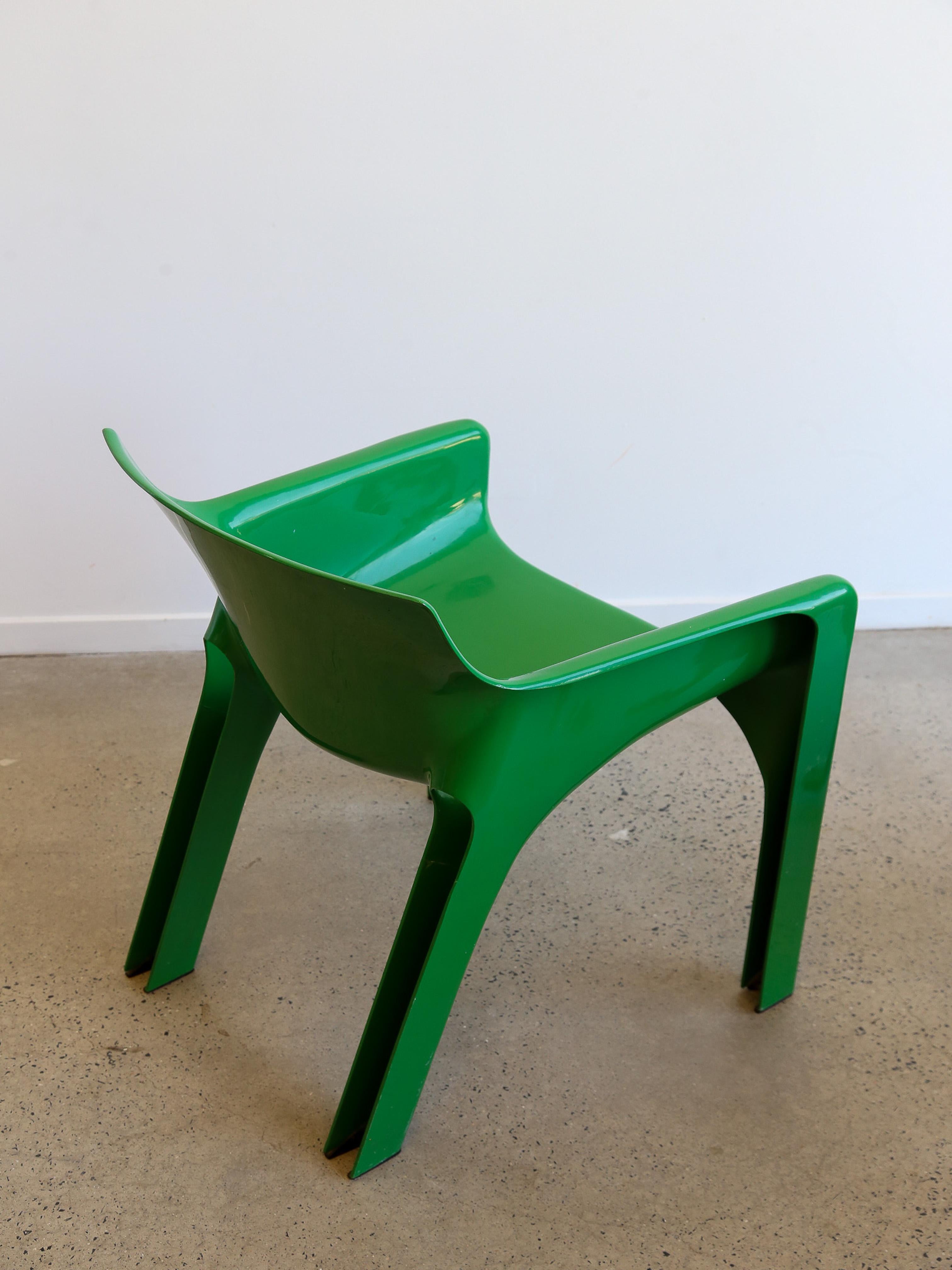 Gaudi Green Chair by Vico Magistretti for Artemide 1970s 2