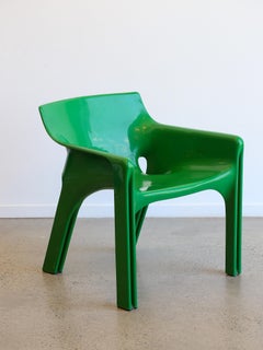 Chaise Gaudi vert de Vico Magistretti pour Artemide 1970