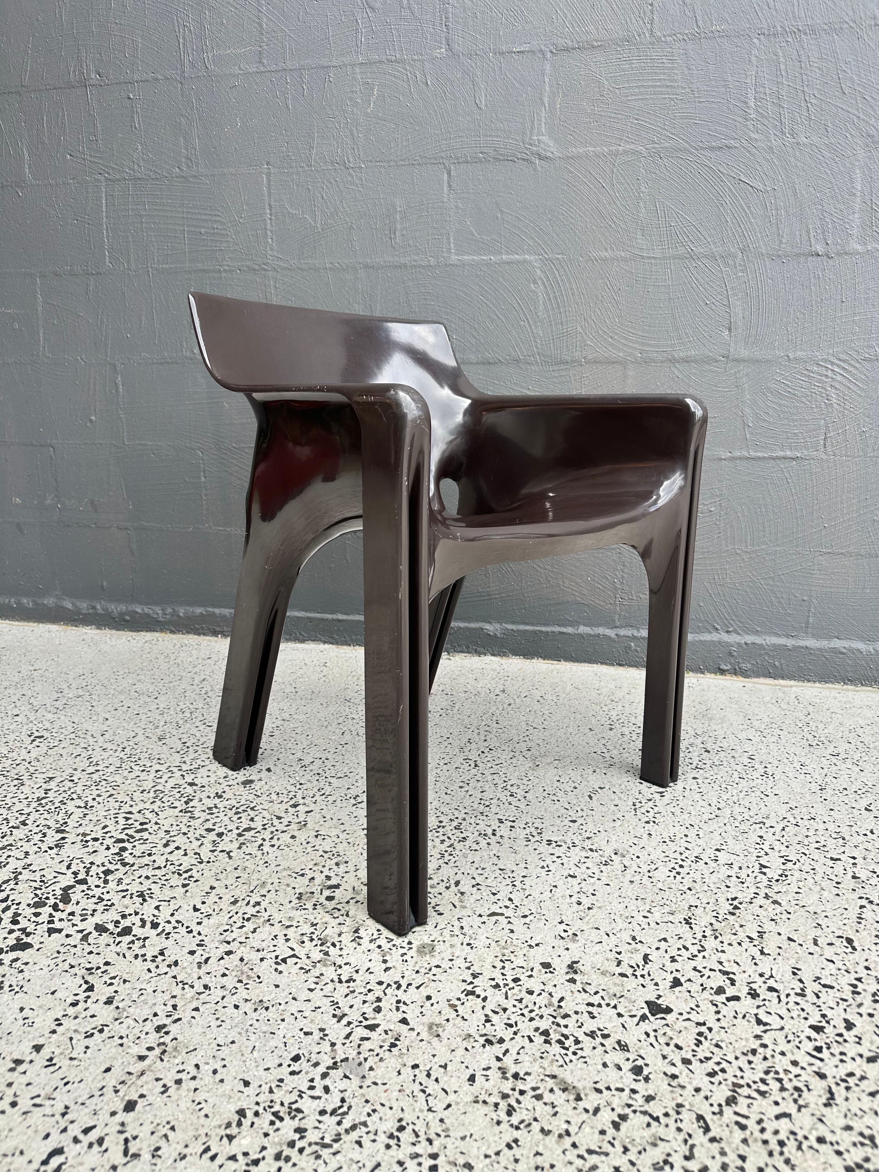 Late 20th Century Gaudi Brown Armchair by Vico Magistretti for Artemide 1970s For Sale