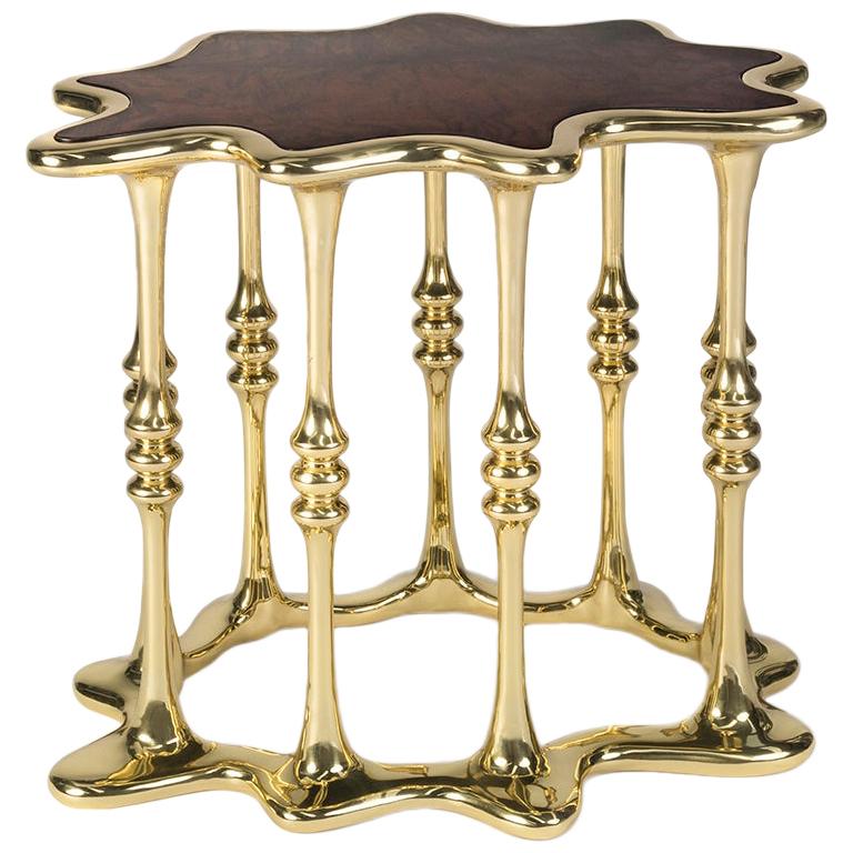 Contemporary Gaudi Side Table in Polished Brass and Walnut Root Veneer Tabletop For Sale