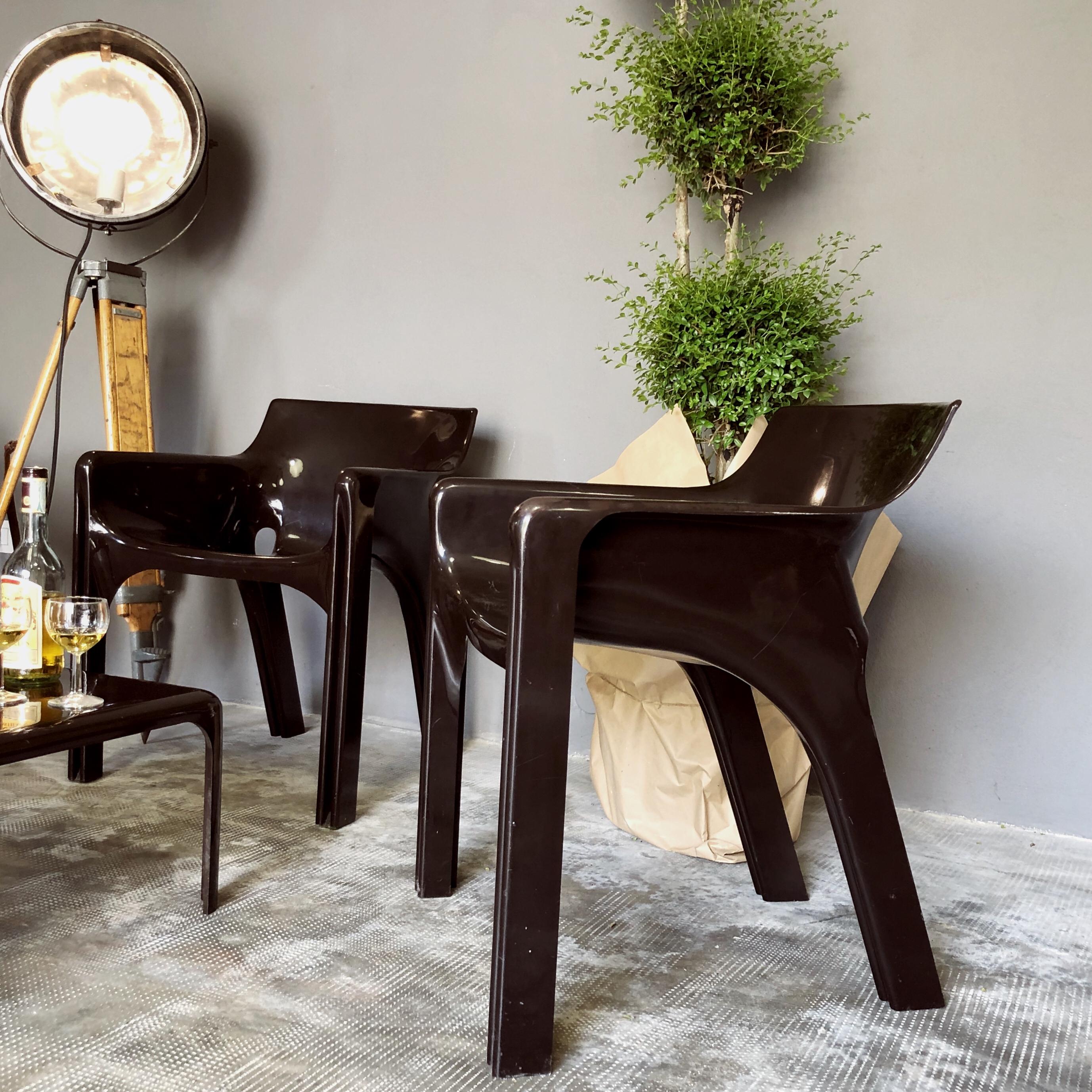 Gaudì Space Age Brown Wohnzimmerset von Vico Magistretti für Artemide, 1974 im Angebot 2