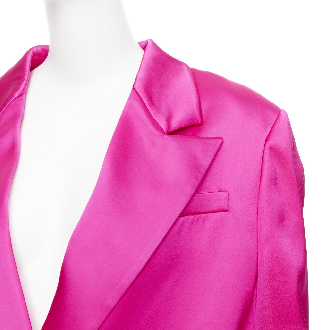 GAUGE81 M-One blazer long à double boutonnage en viscose mélangée rose fuschia M
Référence : KNLM/A00375
Marque : Gauge81
Modèle : Tunja
MATERIAL : Viscose, mélange
Couleur : rose
Motif : Solide
Fermeture : bouton
Doublure : Tissu rose
Détails