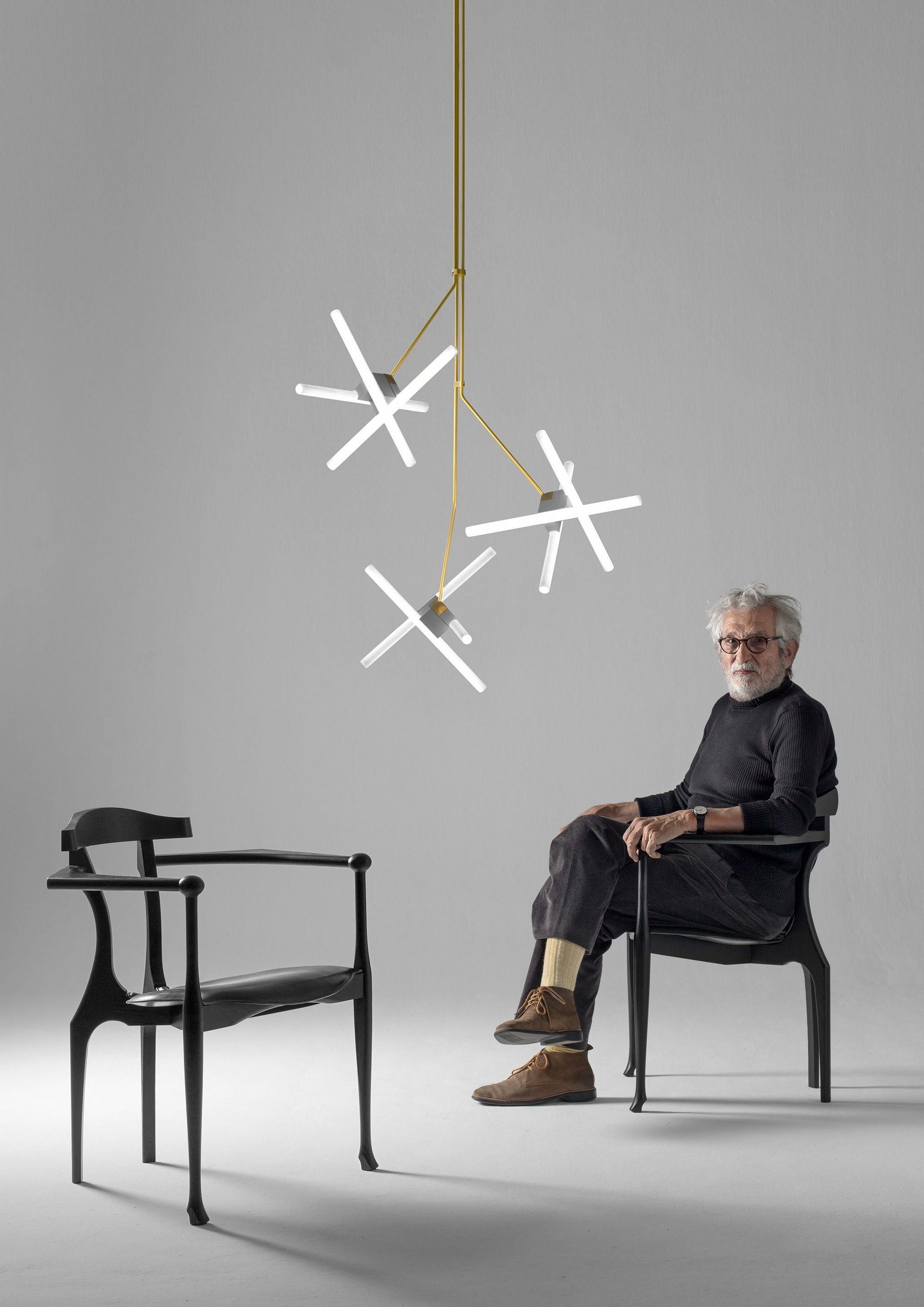 Noirci Fauteuil Gaulino d'Oscar Tusquets en vente