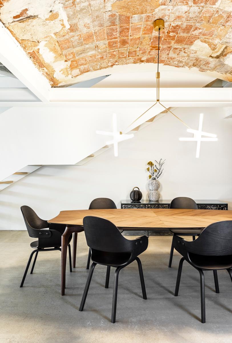 Gaulino Dining Table, by Oscar Tusquets, Black Stained Ash Wood, Contemporary In New Condition For Sale In Barcelona, ES