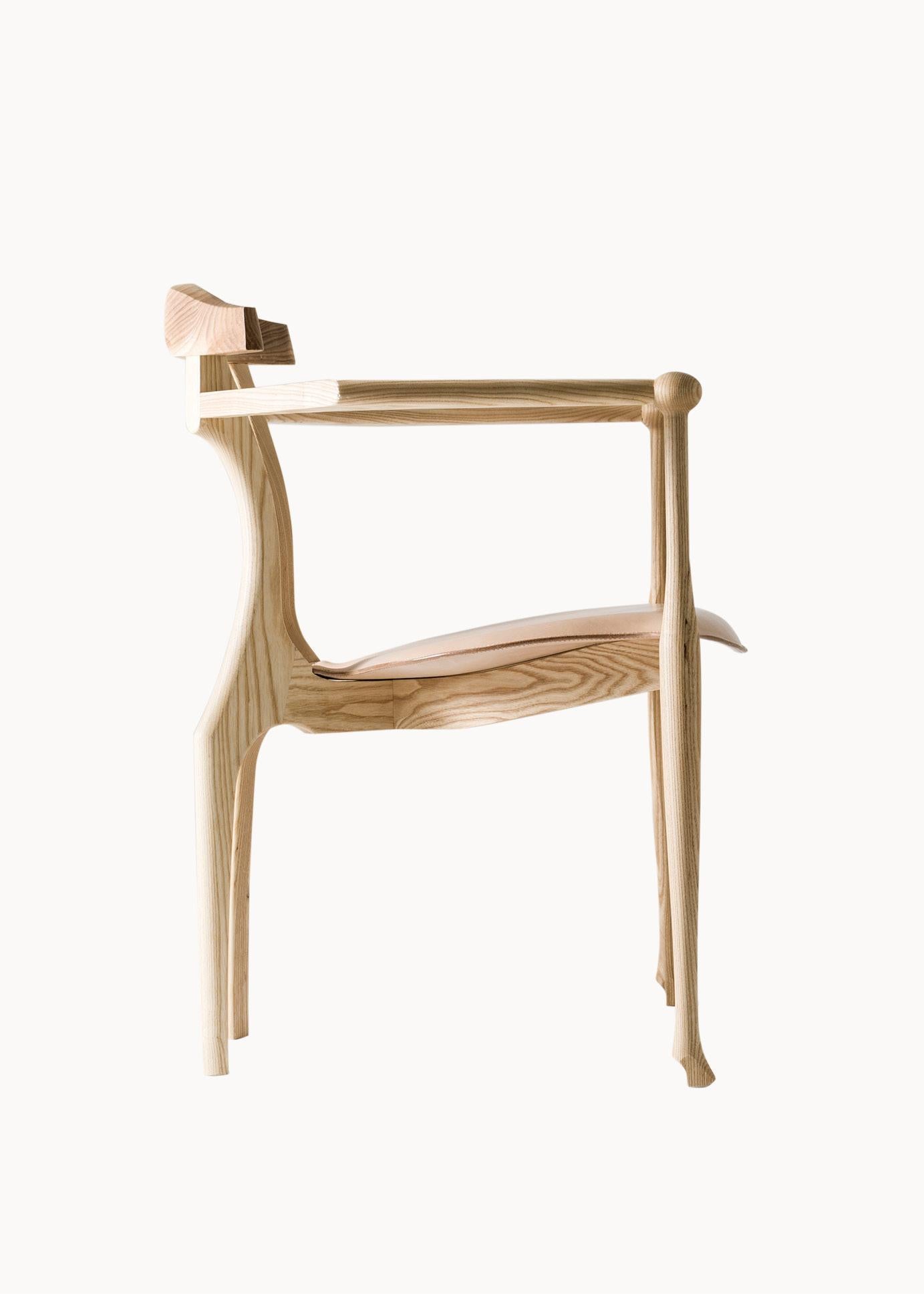 Gaulino Easy Chair by Oscar Tysquets Schwarz lackiertes Eschenholz, Contemporary   im Angebot 2