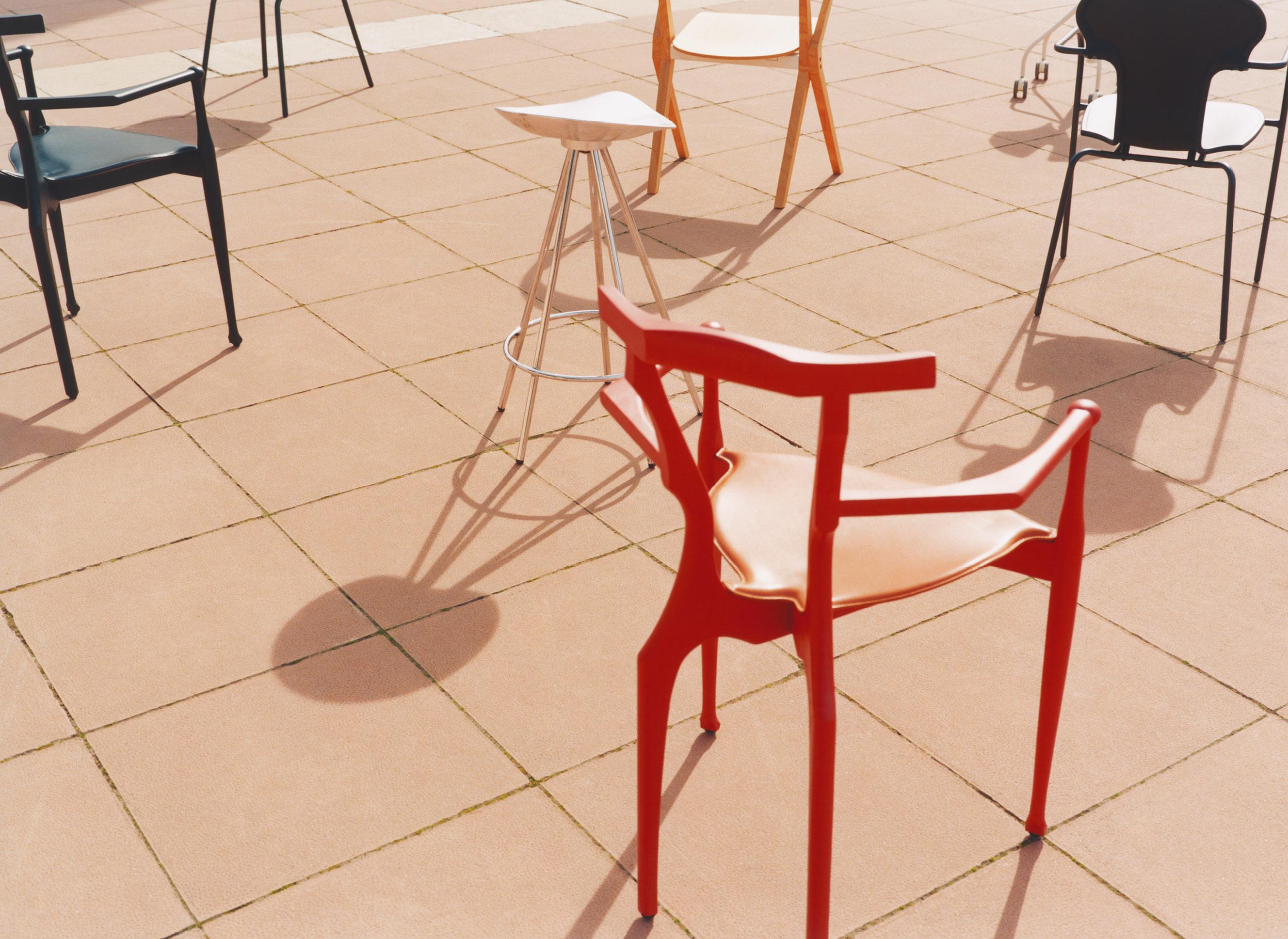 Chaise de salle à manger Gaulino par Oscar Tusquets, design contemporain espagnol frêne naturel en vente 2