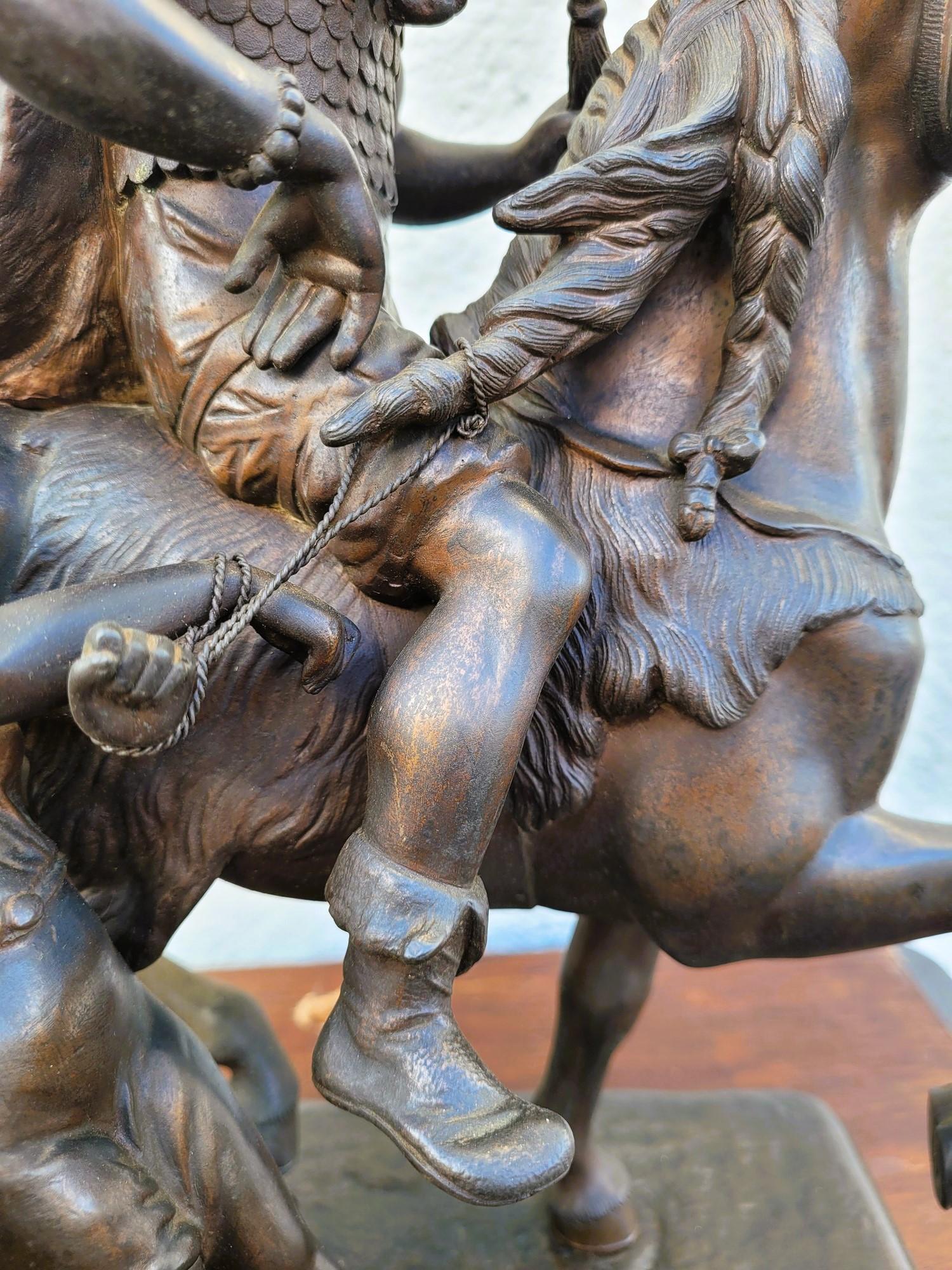 Gaulish Chef On Horseback In Bronze, 19th Century In Good Condition For Sale In MARSEILLE, FR