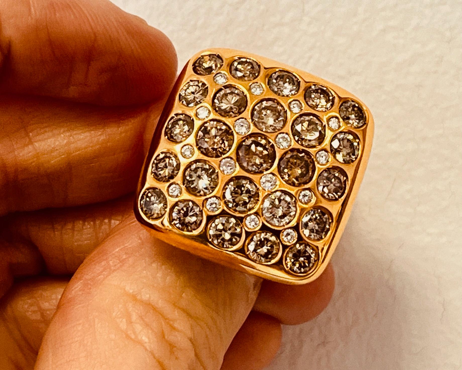 GAVELLO Ring aus 18 Karat Gelbgold mit 8 Karat braunen und weißen Diamanten im Angebot 7