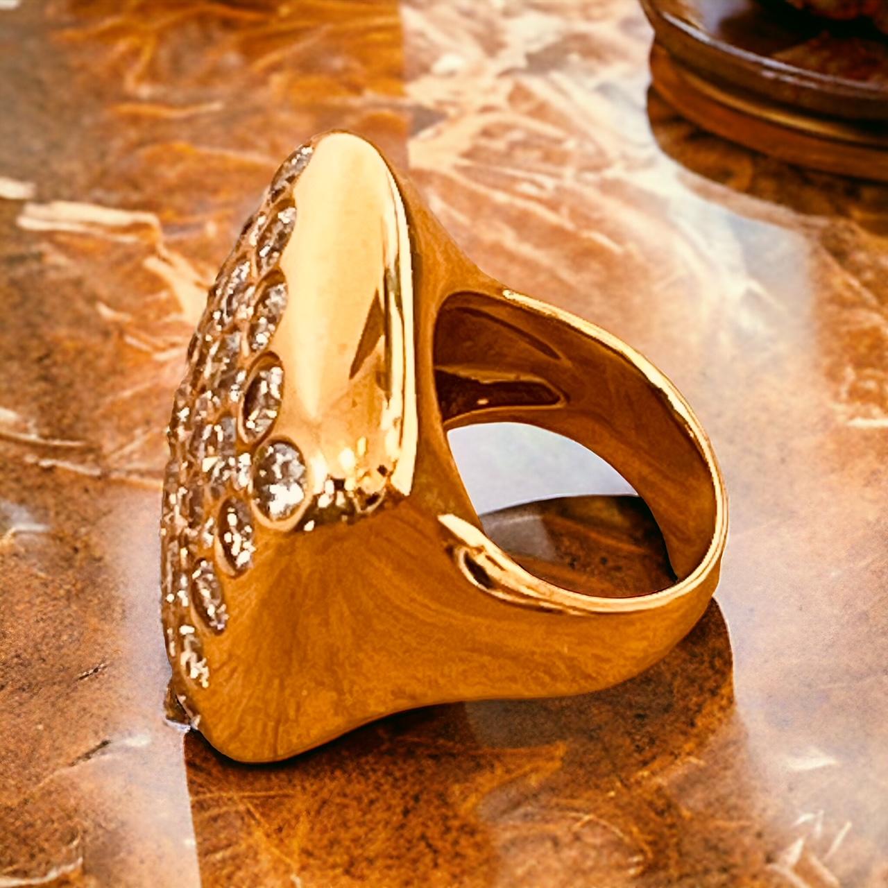 GAVELLO Bague en or jaune 18ct avec 8cts de diamants bruns et blancs en vente 2