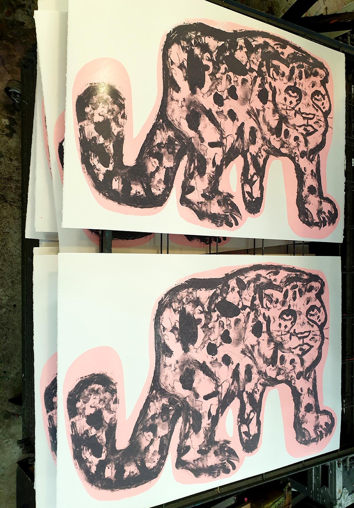 Der rosarote Panther (Beige), Animal Print, von Gavin Dobson