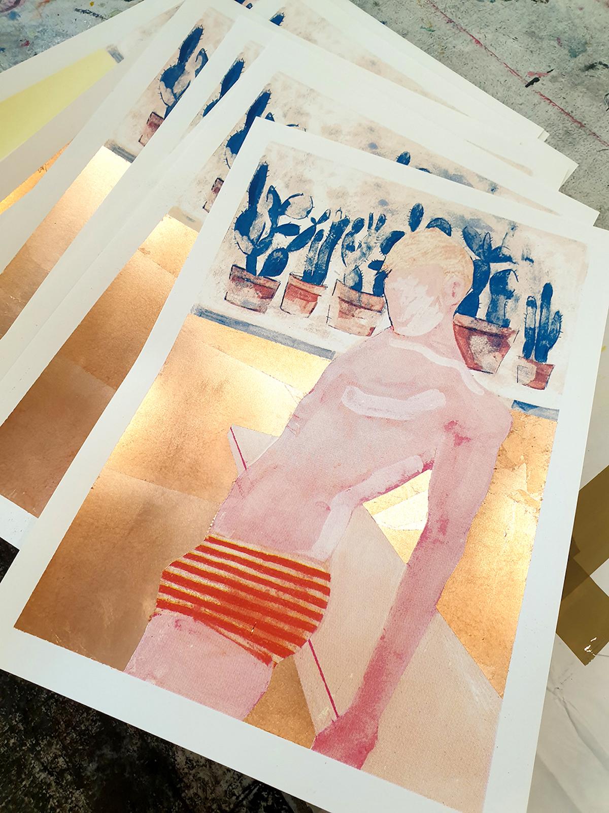Pool Boy Gold, Limited edition print, Hand made print, still-life, beach - Beige Figurative Print par Gavin Dobson