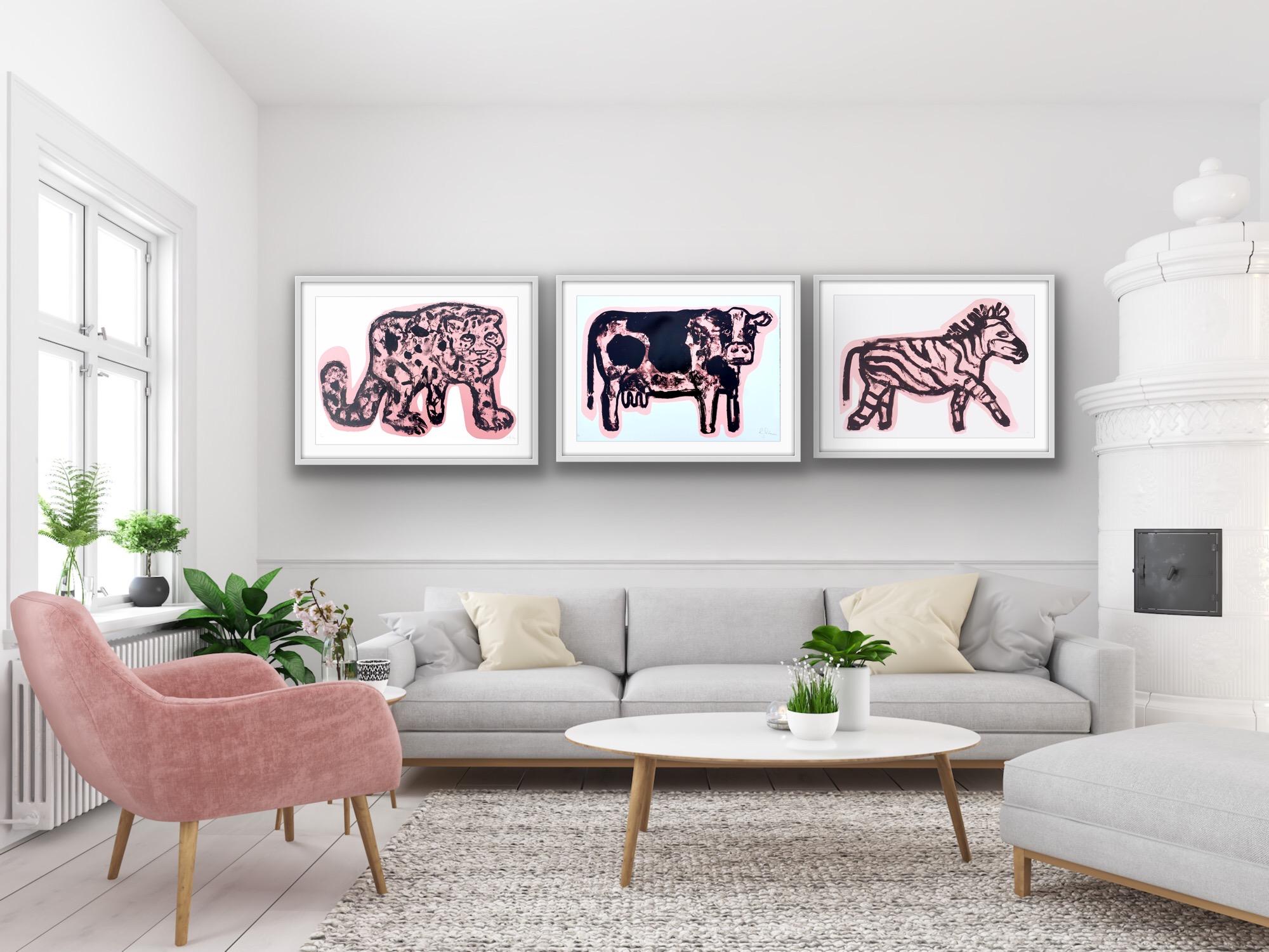 Zebedy, Tríptico de Silly Moo y Pantera Rosa, Arte animal, Arte rosa y negro en venta 7
