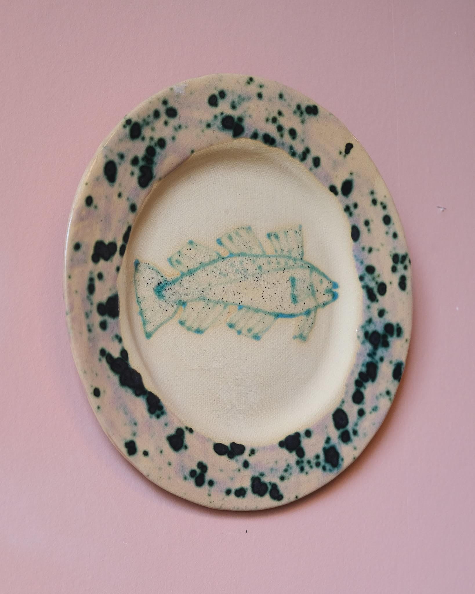 Glazed ceramic
D24 cm
Edition of 3