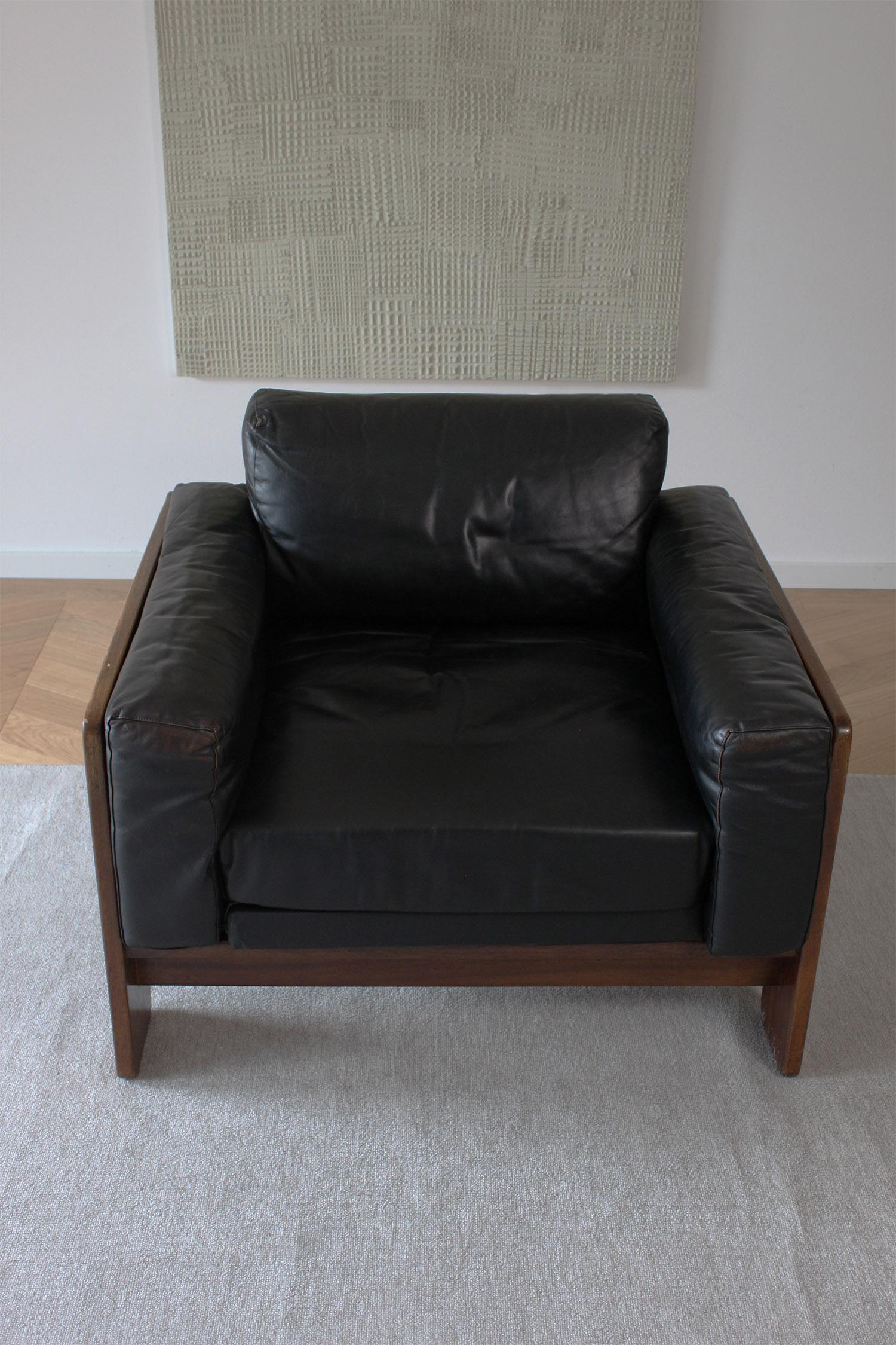 Knoll /Gavina Bastiano Armchair by Afra & Tobia Scarpa Black Leather Nutwood 6