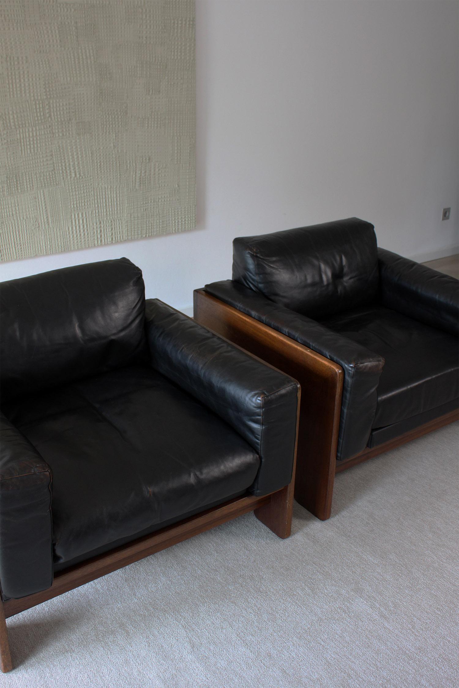Knoll /Gavina Bastiano Armchair by Afra & Tobia Scarpa Black Leather Nutwood In Fair Condition In Rümmingen, BW