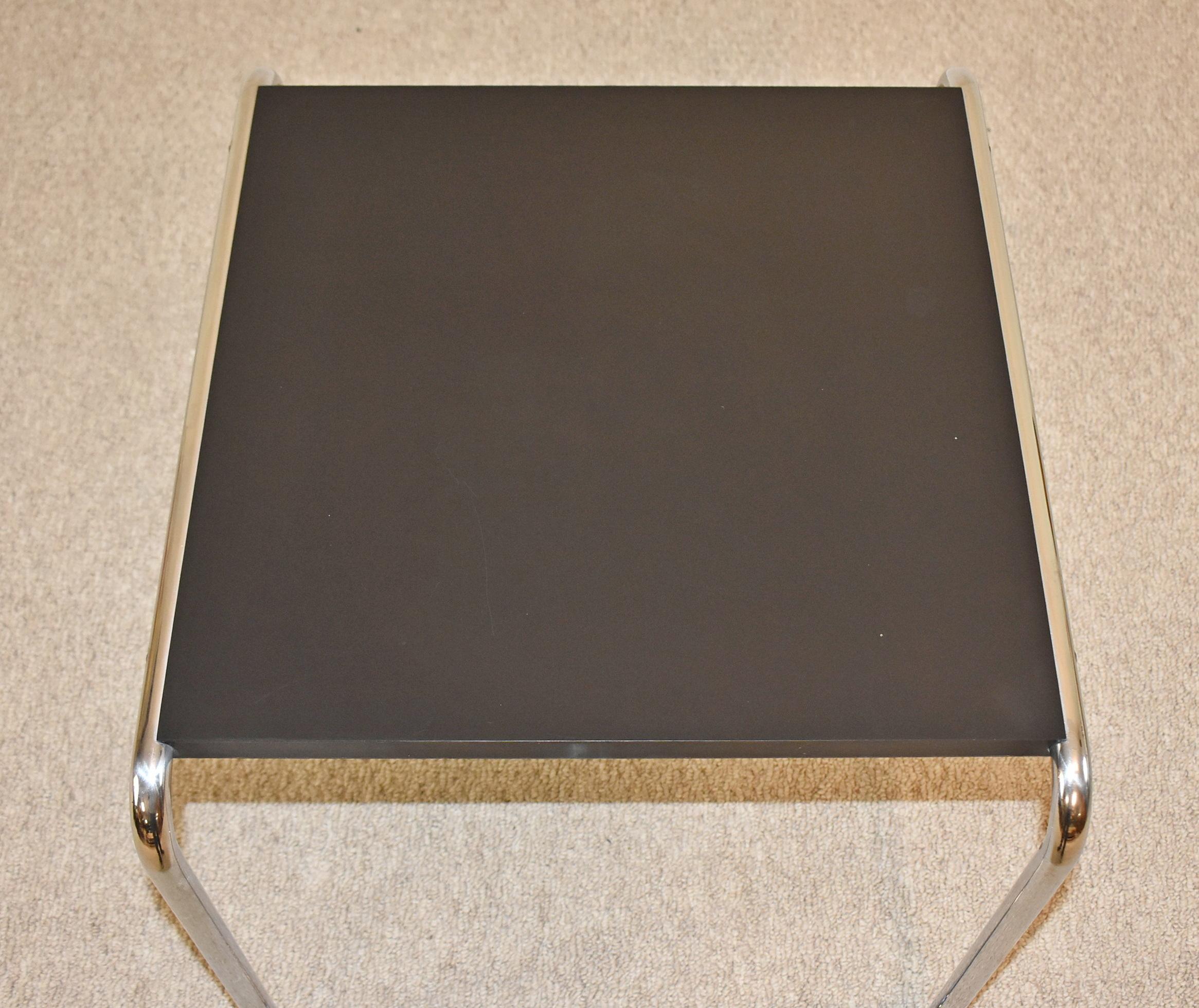 20ième siècle Table Gavina en chrome et stratifié noir a Marcel Breuer Design en vente